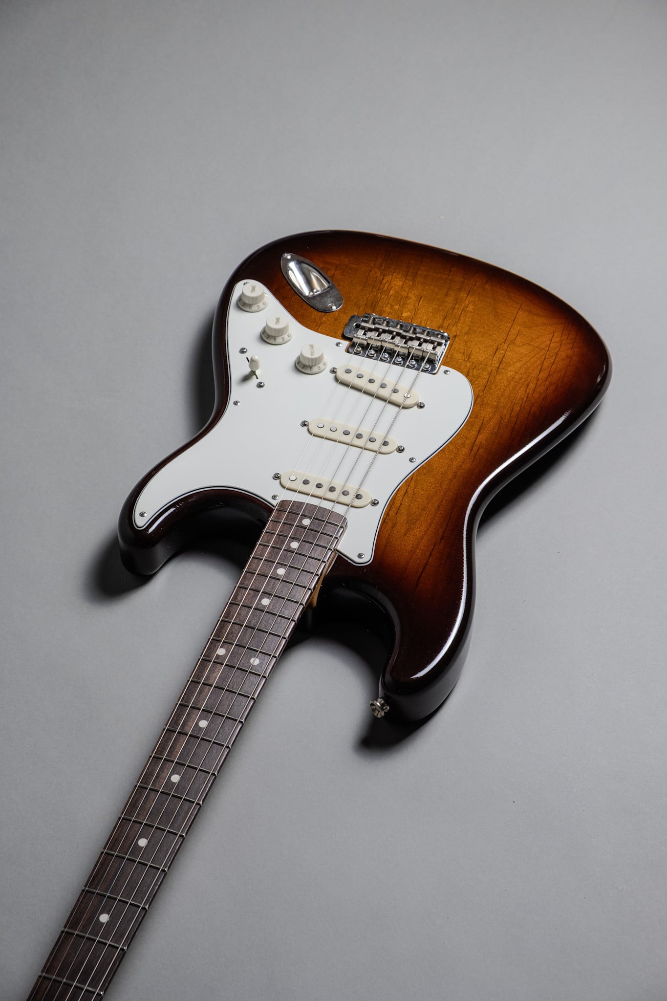 Lewis Parker Guitar Co. Signature 'S' Electric Guitar, Tobacco Sunburst Light Relic, w/Hardshell Case