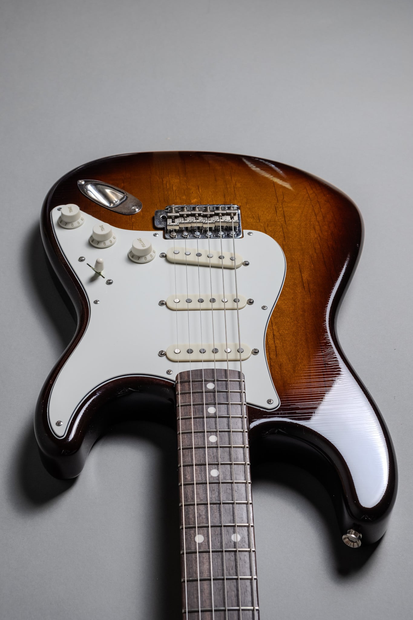 Lewis Parker Guitar Co. Signature 'S' Electric Guitar, Tobacco Sunburst Light Relic, w/Hardshell Case