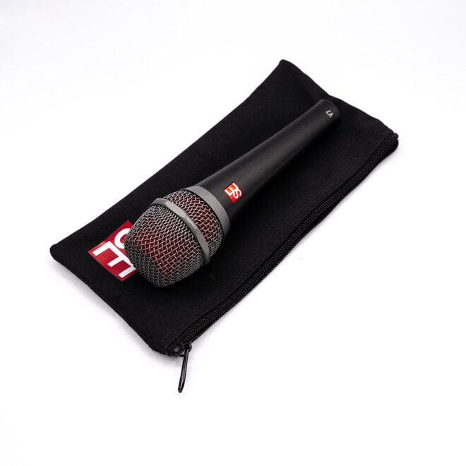 sE Electronics V7 Handheld Supercardioid Dynamic Microphone
