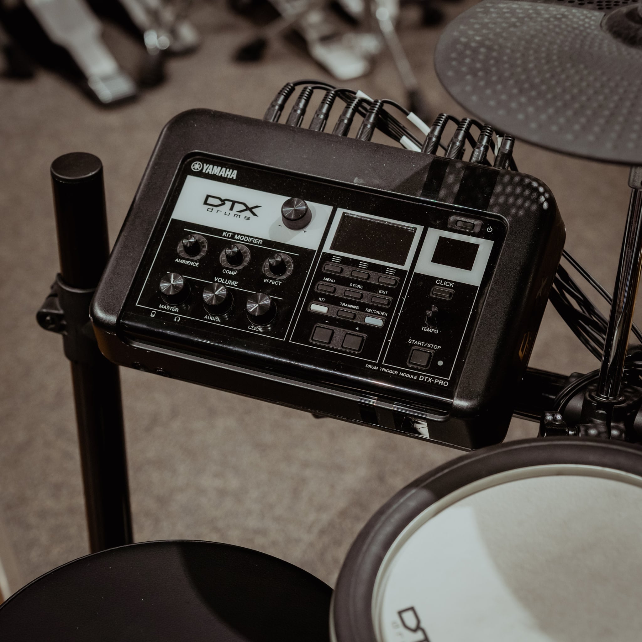 Yamaha DTX6K-X Electronic Drum Set w/Kick Pedal
