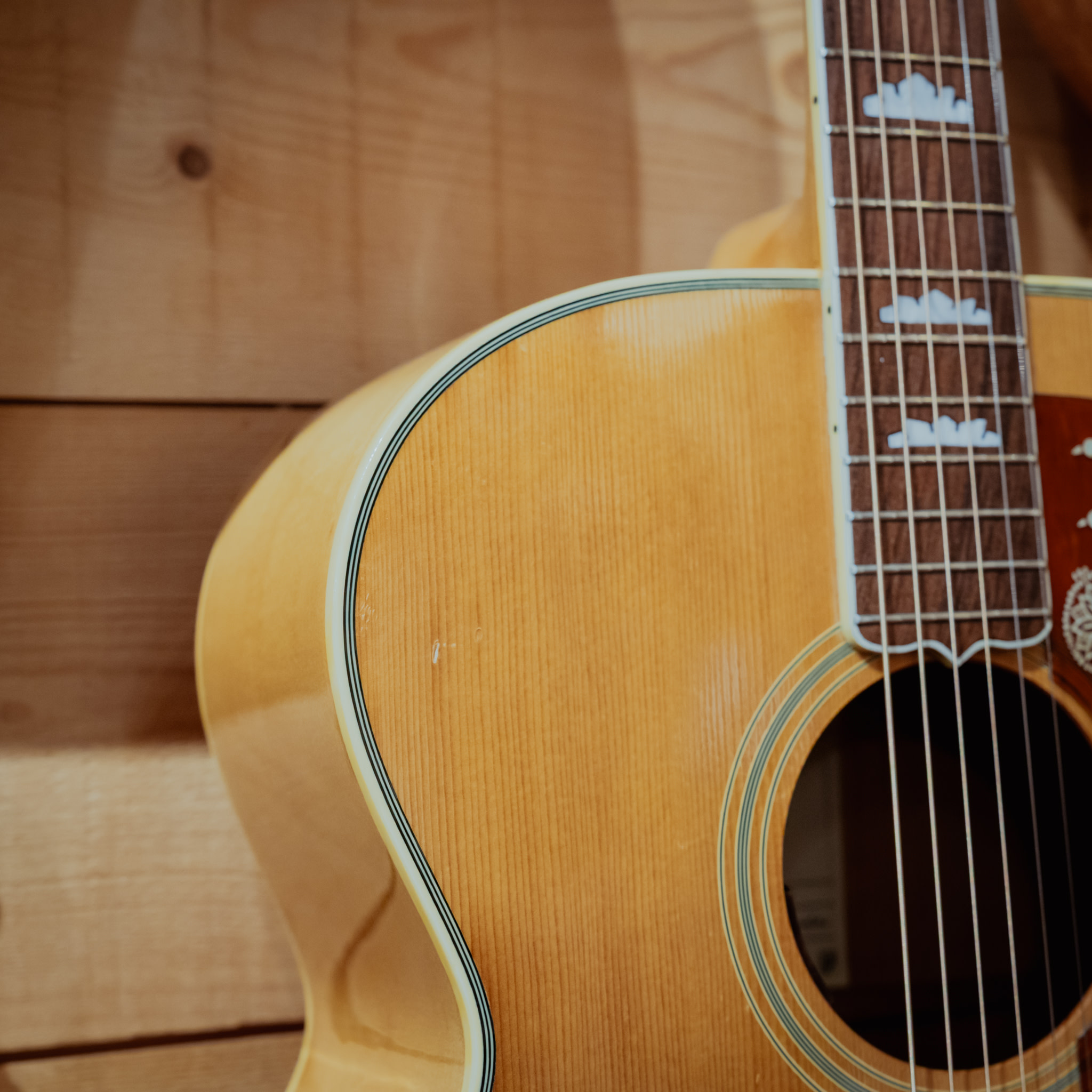 El Degas G B29 Super Jumbo Acoustic Guitar, Natural w/Case