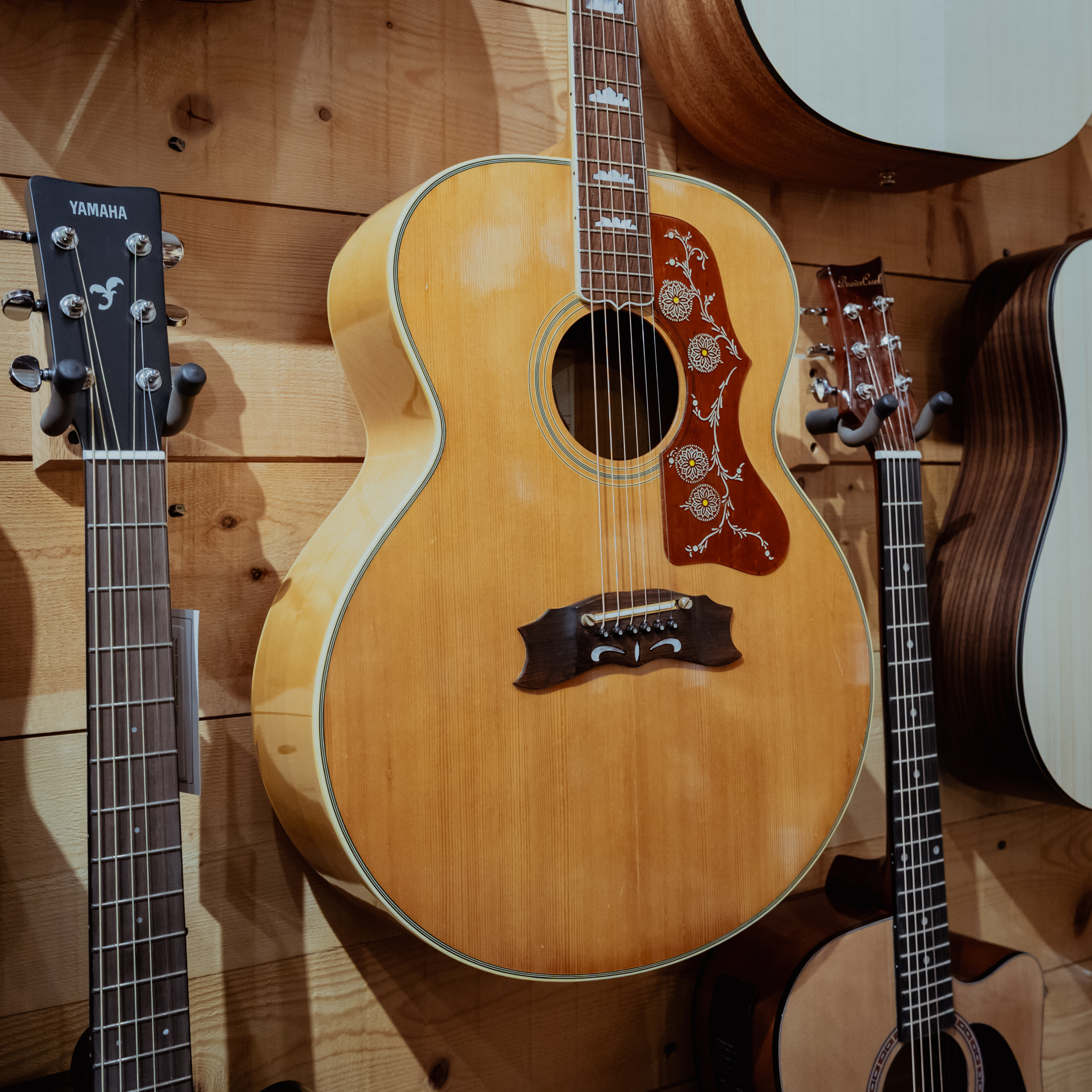 El Degas G B29 Super Jumbo Acoustic Guitar, Natural w/Case