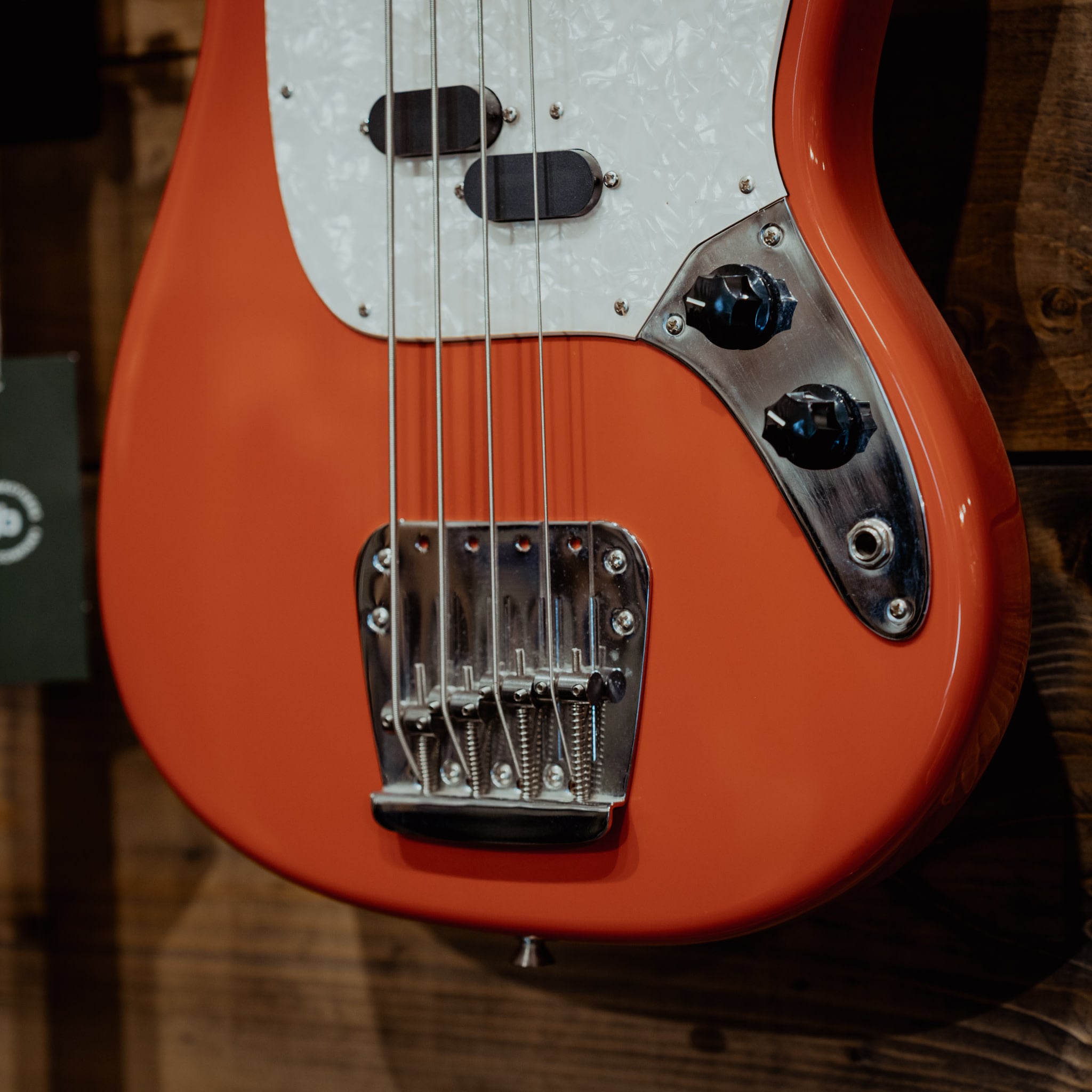 Fender MB98 Mustang Bass Reissue, Crafted in Japan, Fiesta Red w/Case