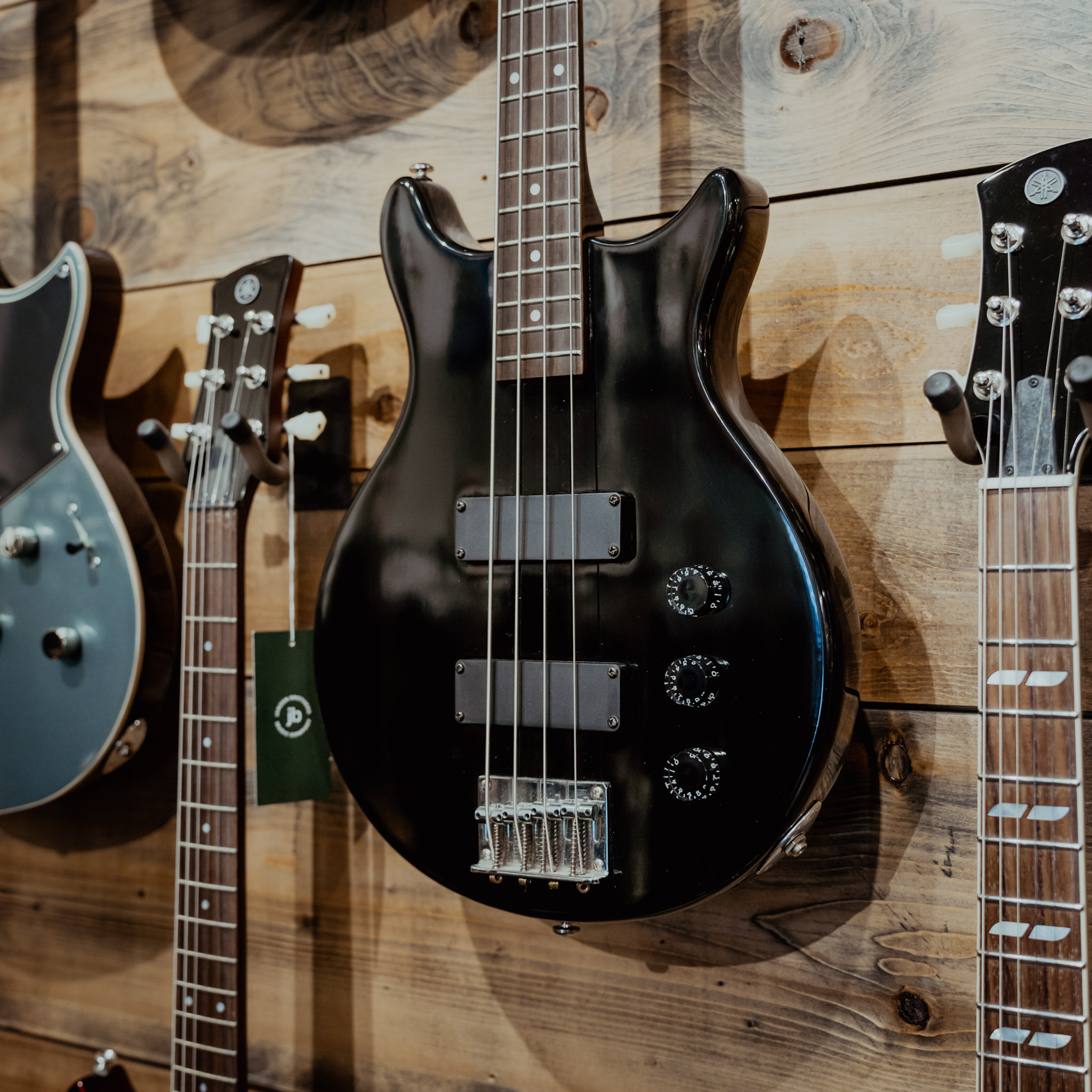 Hamer Slammer Double Cut Short Scale Bass, Black