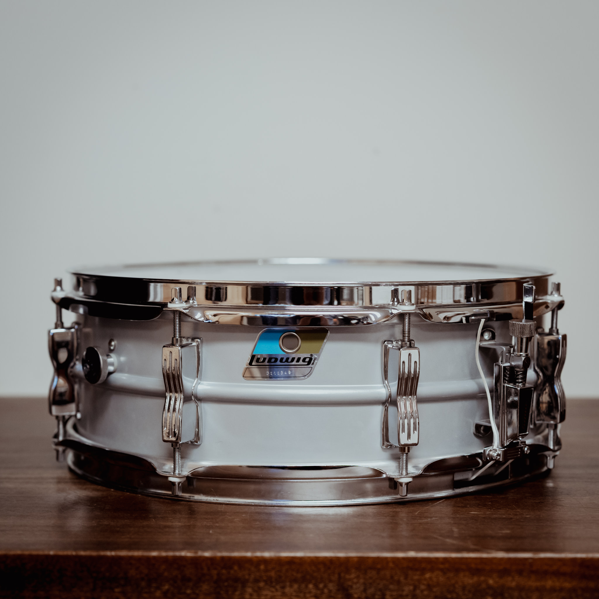 1980s Ludwig Acrolite 14x5 Snare Drum, Rounded Blue/Olive Badge