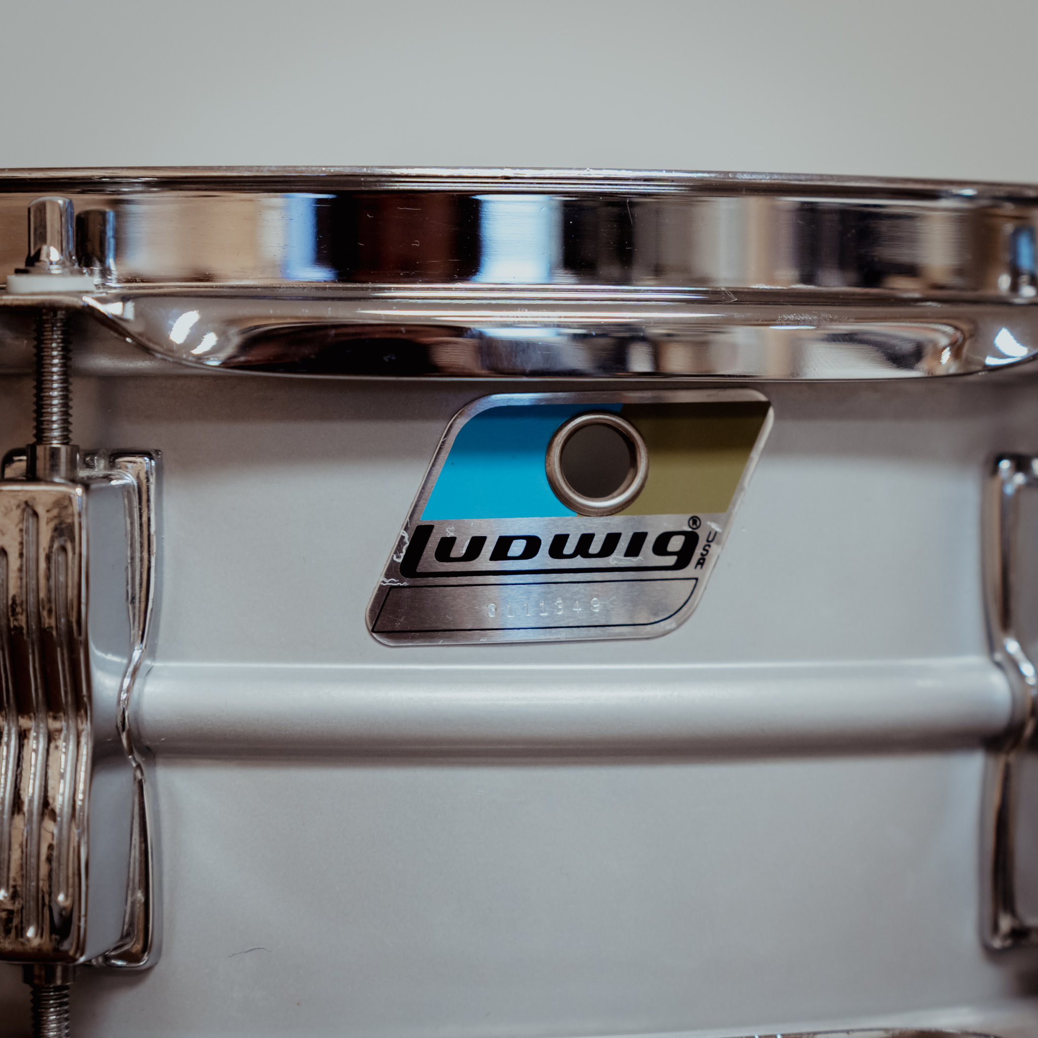 1980s Ludwig Acrolite 14x5 Snare Drum, Rounded Blue/Olive Badge