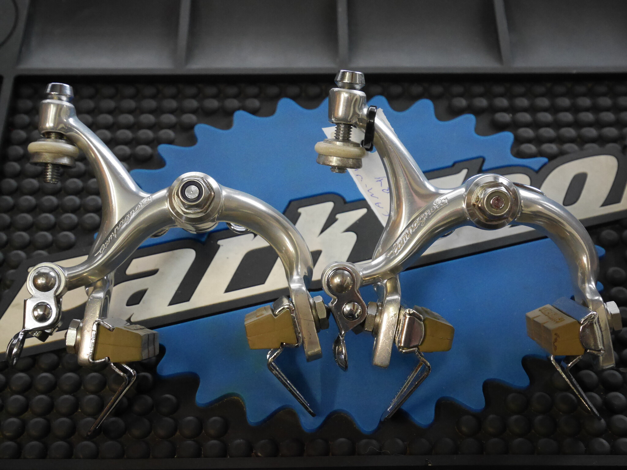 Victory Brake Caliper Set - Recessed - Vitasport Cycles