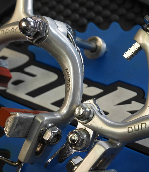 SHIMANO Dura Ace 7100 Brake Caliper Set - Exterior Nut