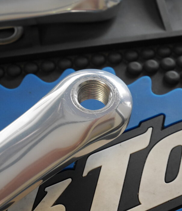 SHIMANO Dura-Ace FC-7600 Crankset 170 - W/O Chainring