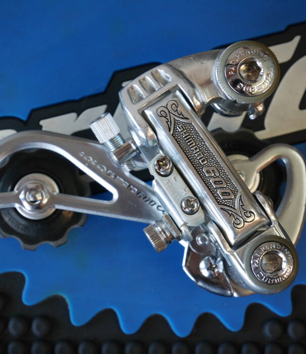 SHIMANO 600EX Arabesque Rear Derailleur - Long Cage