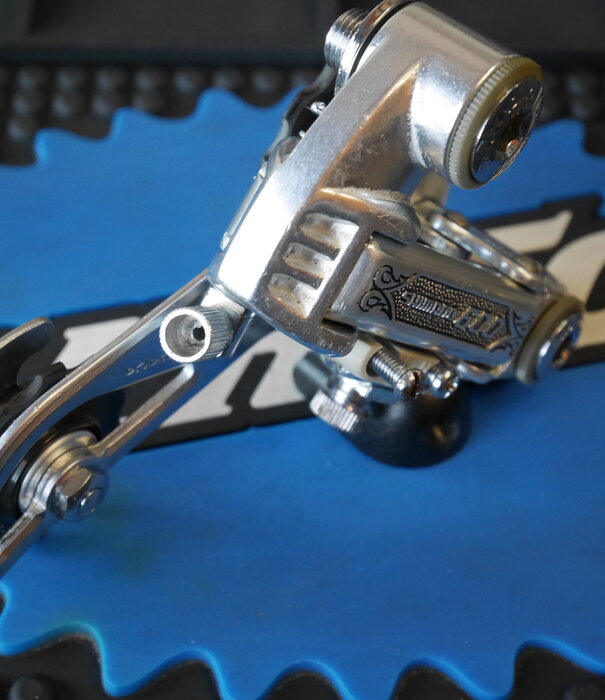 SHIMANO 600EX Arabesque Rear Derailleur - Long Cage