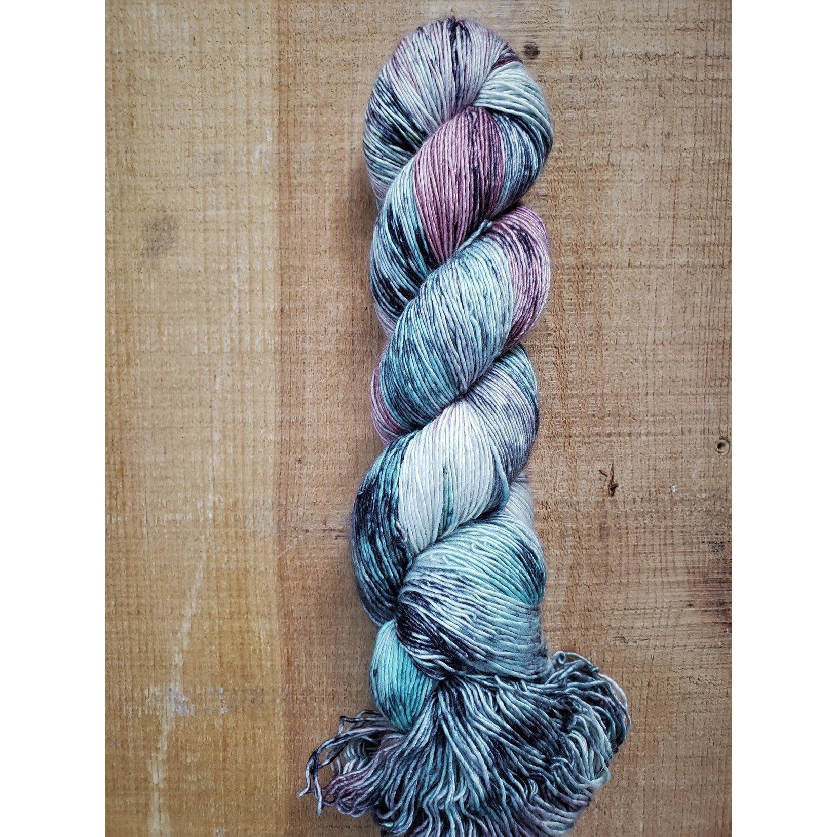 The Farmer's Daughter Fibers Foxy Lady Speckles, Suspicious Minds