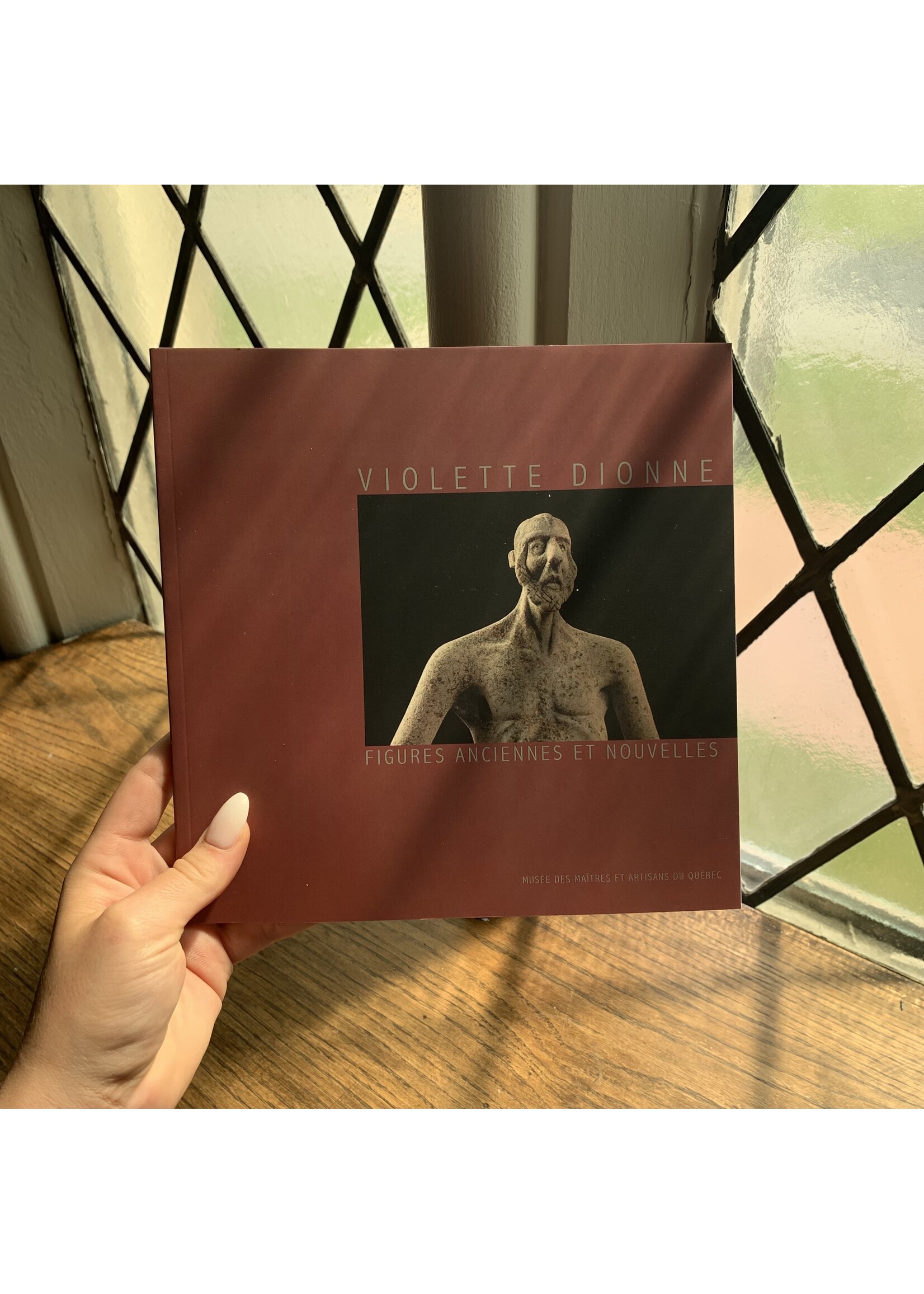MUMAQ Figures anciennes et nouvelles, Violette Dionne/Oeuvres 1983-2011