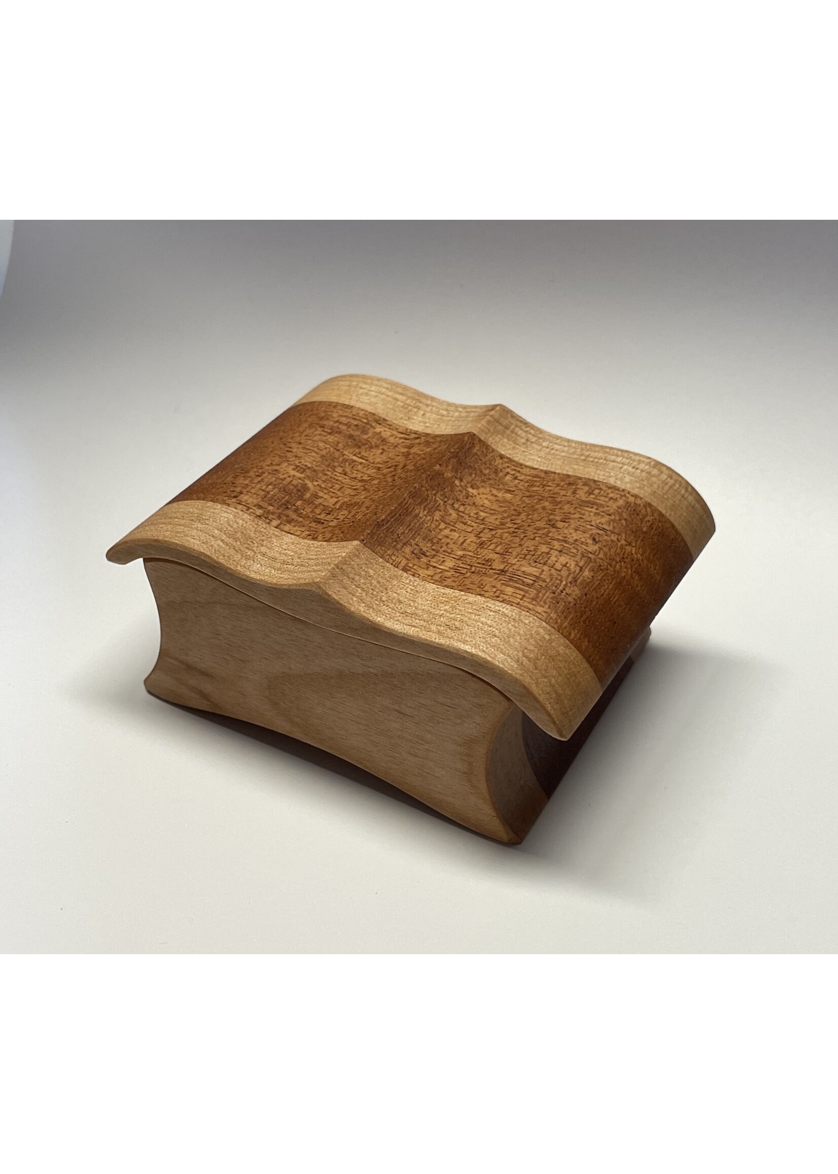 André Dorais Dorais - Jewelry box Yanzi