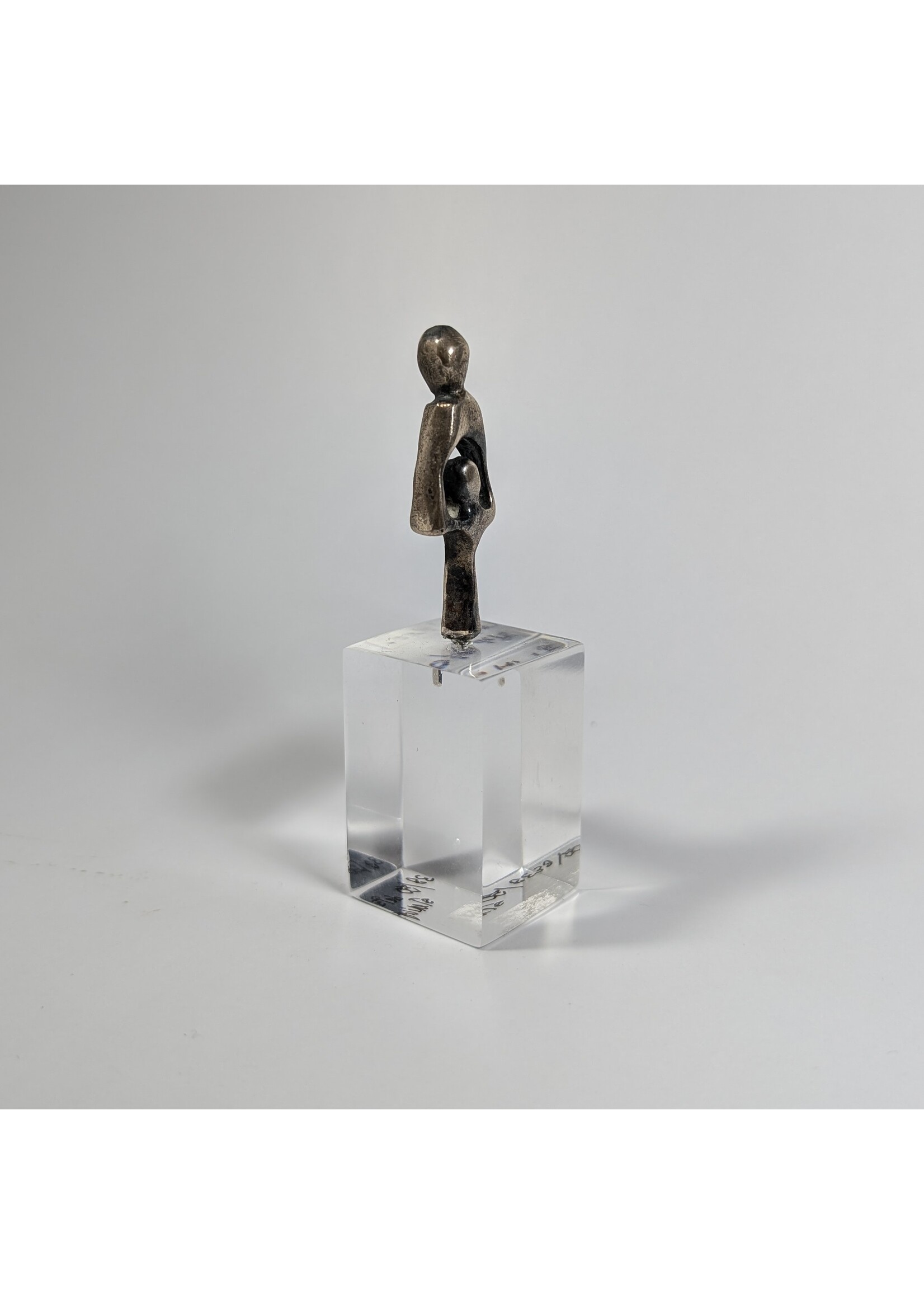 de Passillé-Sylvestre de Passillé-Sylvestre - Sculpture Femme et son oeuf - Série NO.13