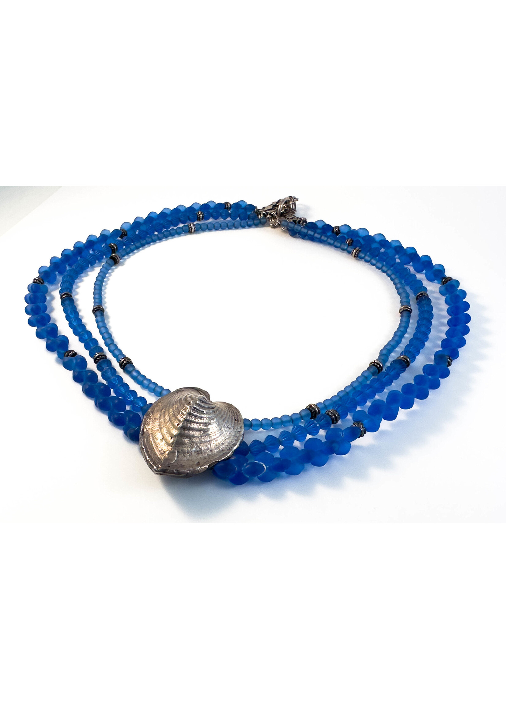 Arlette Saheb Niedoba Arlette Saheb Niedoba - Collier La mer est bleue