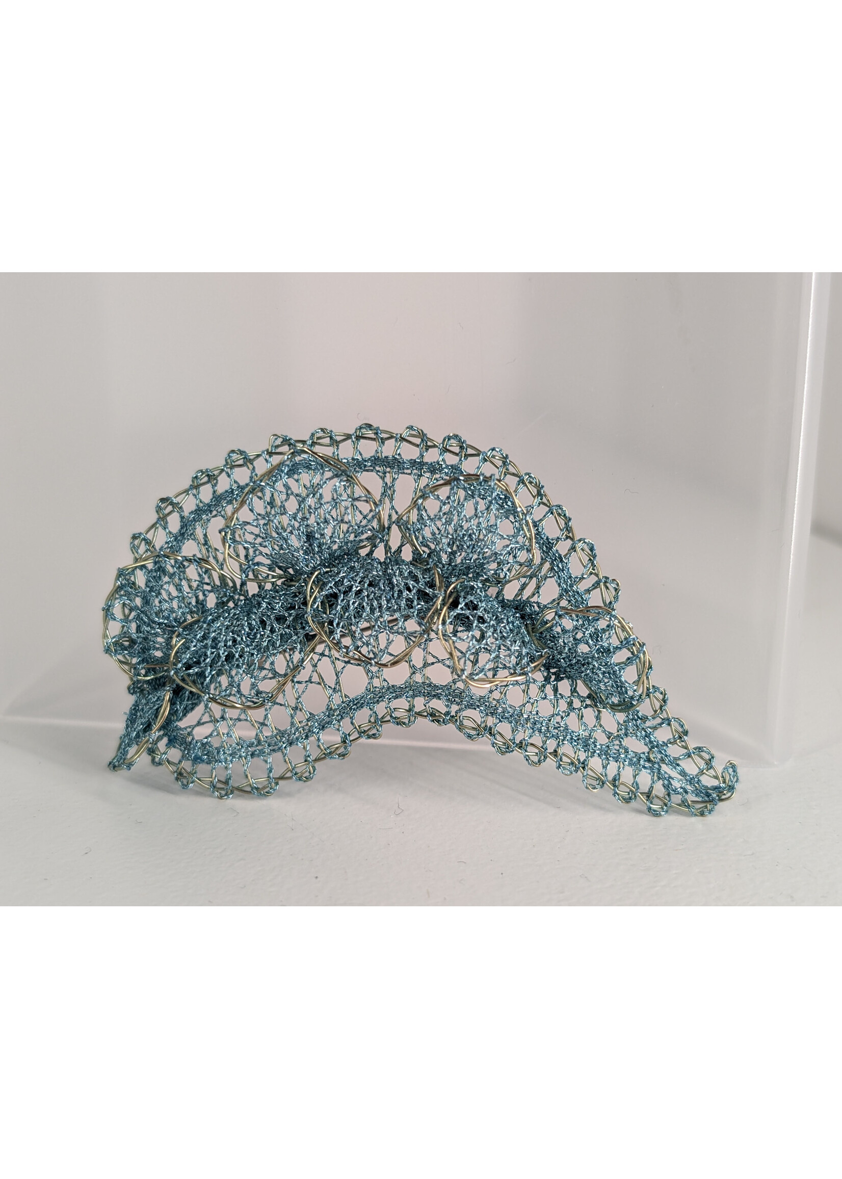 Véronique Louppe Dentellière Broche FEUILLE, V. Louppe