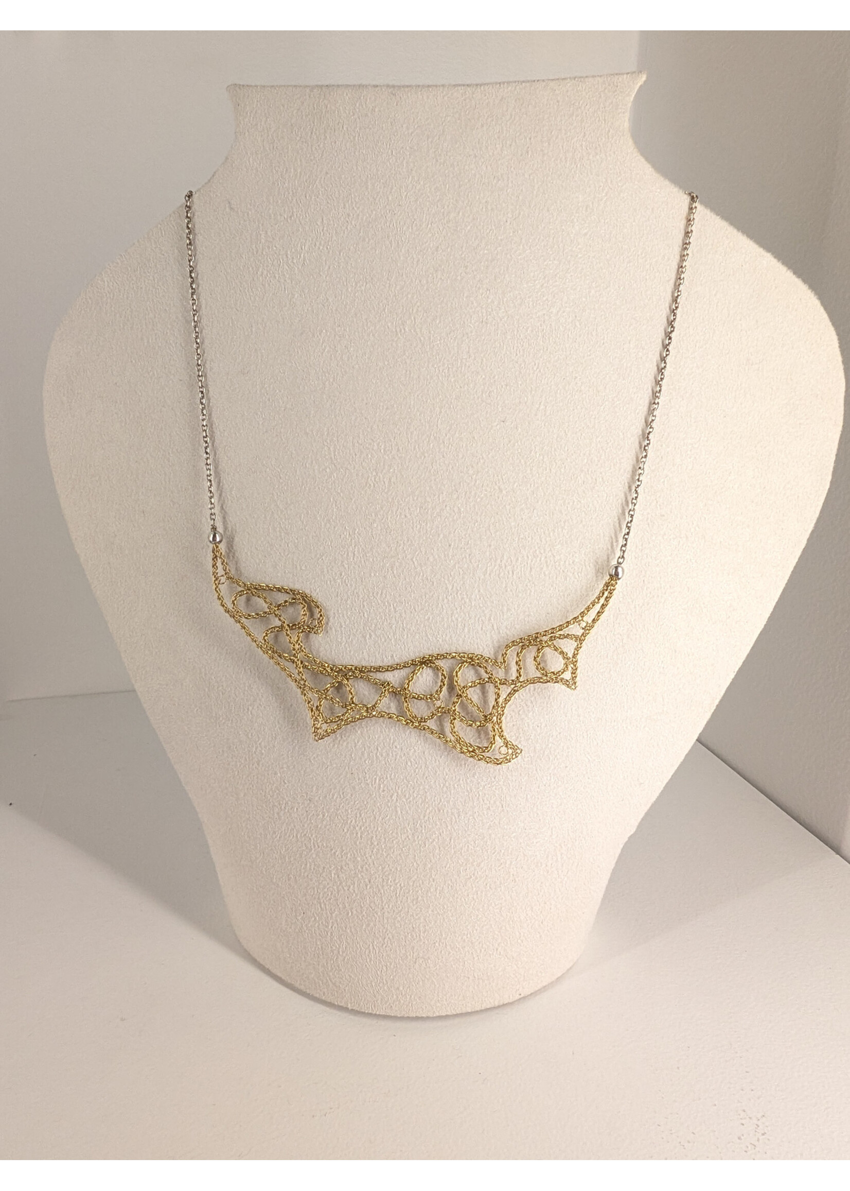 Véronique Louppe Dentellière Pendentif ENTRELACS, V. Louppe