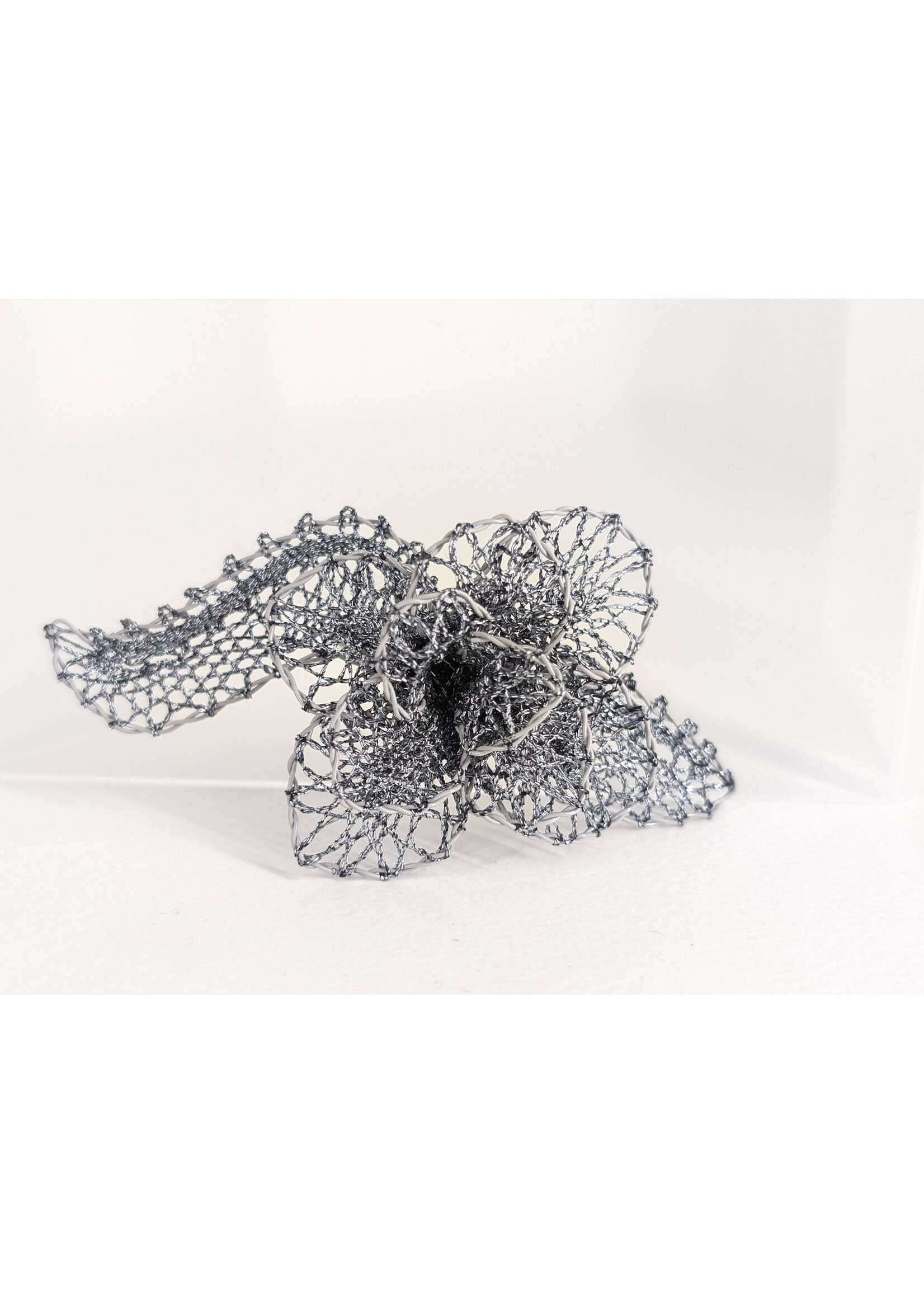 Véronique Louppe Dentellière Broche PETITE FLEUR V. Louppe