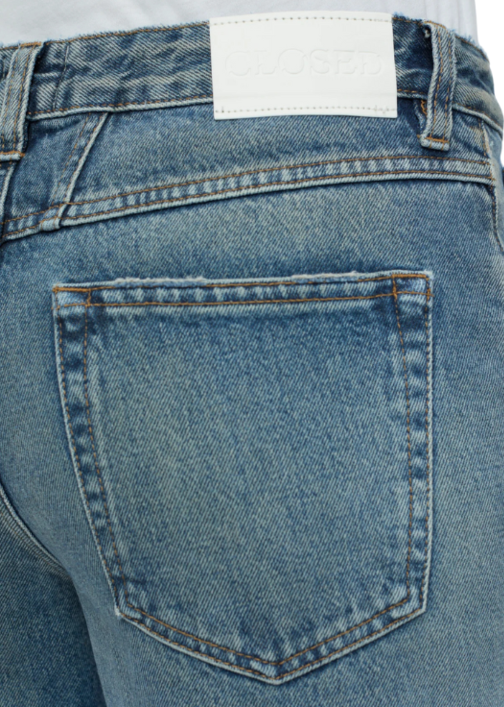 Closed Closed Gillan Jean