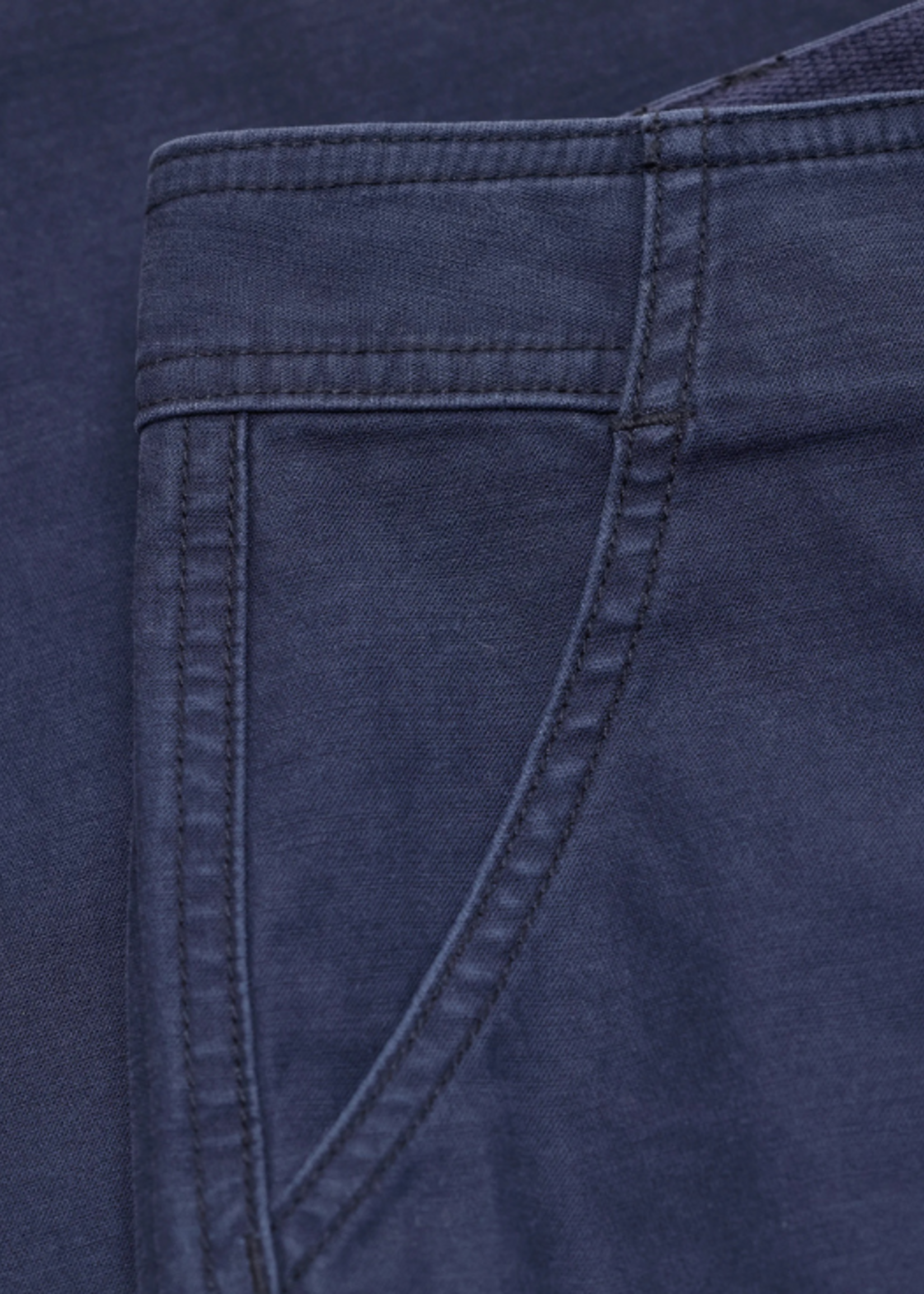 Closed Closed Aria Jean