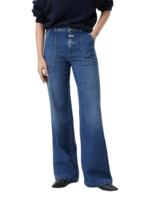 Closed Closed Aria Jean