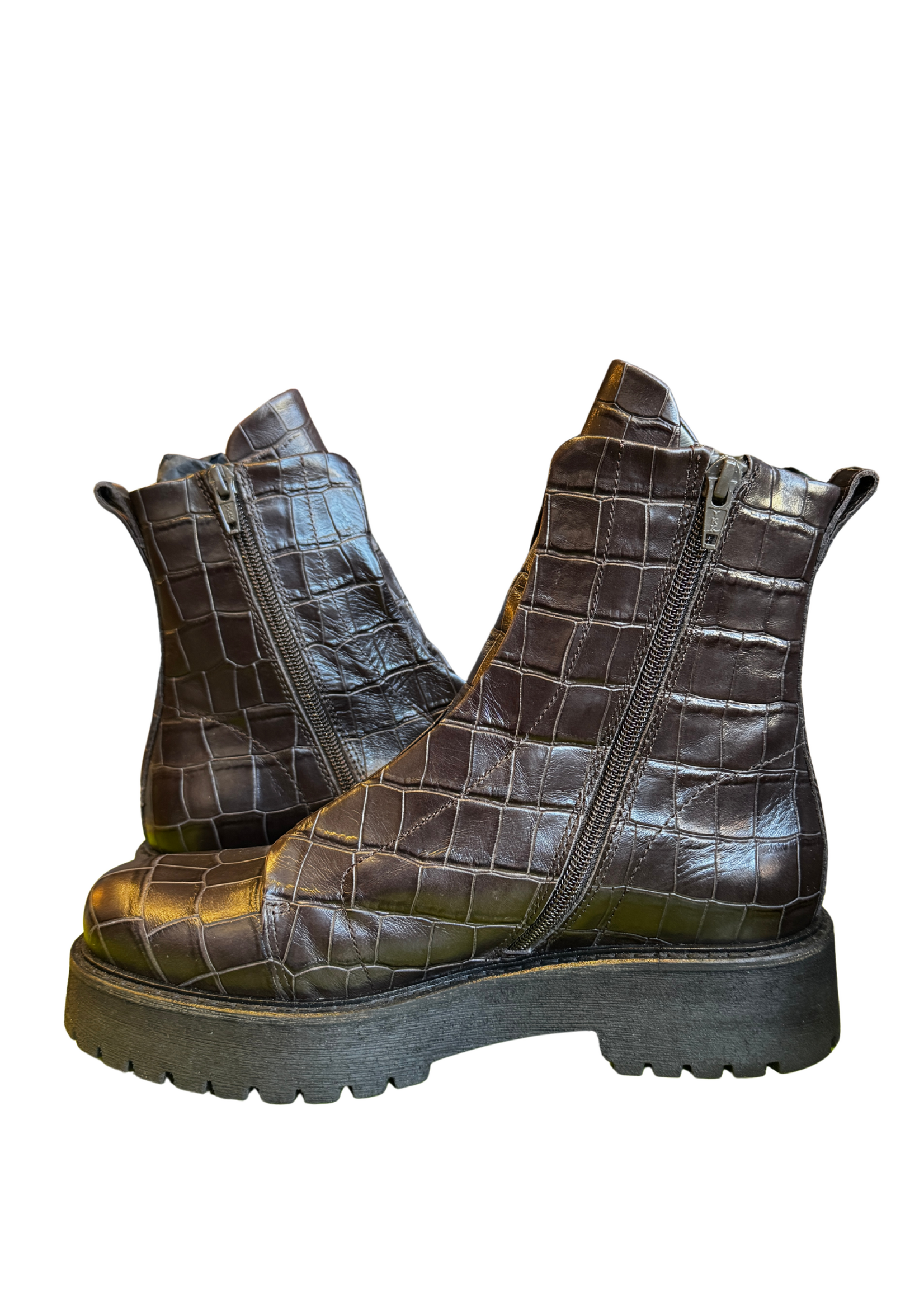 Patrizia Bonfanti Article Patrizia Bonfanti Kuni Boot