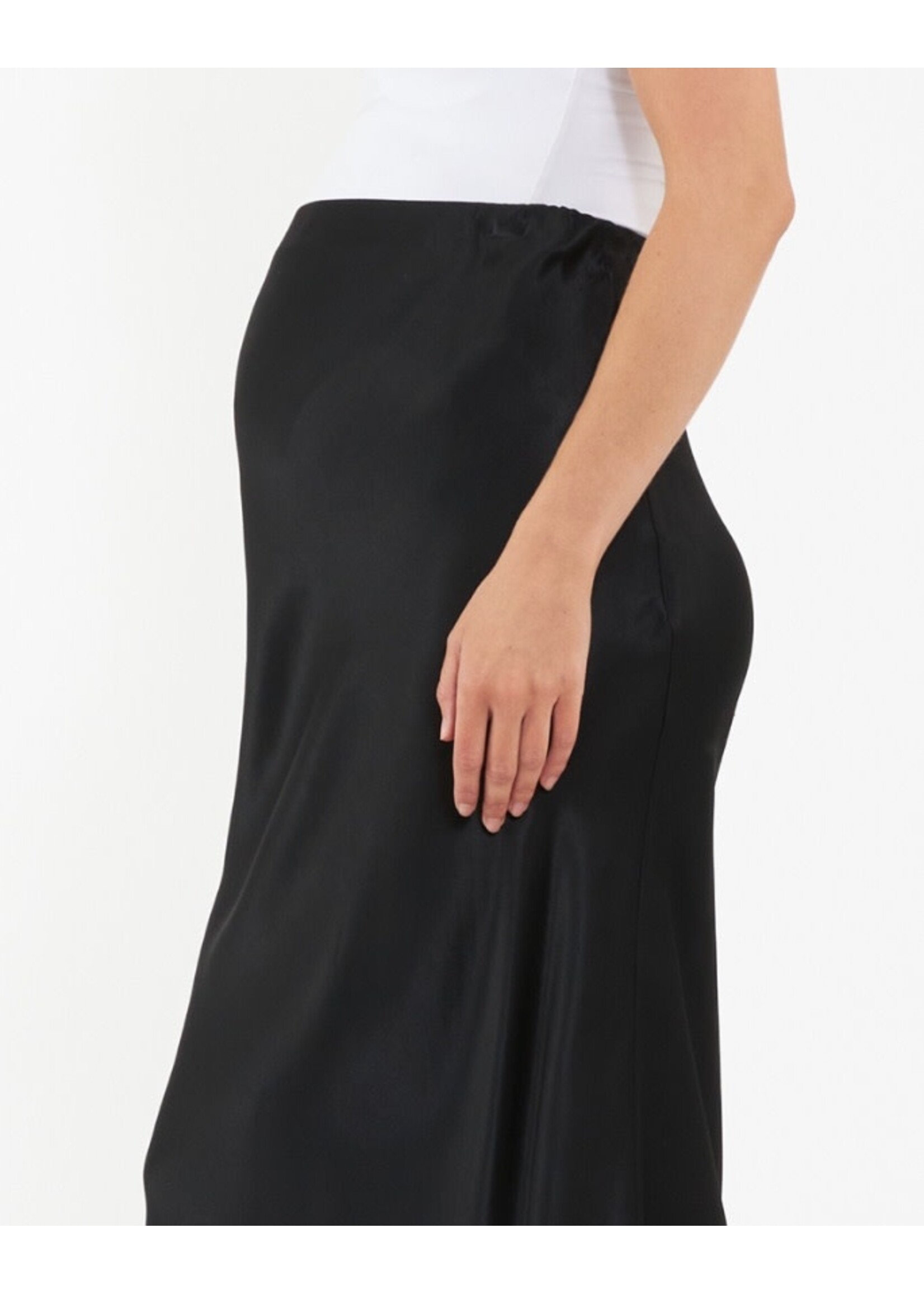 Ripe Maternity Ripe Maternity, Crystal Satin Skirt || Black