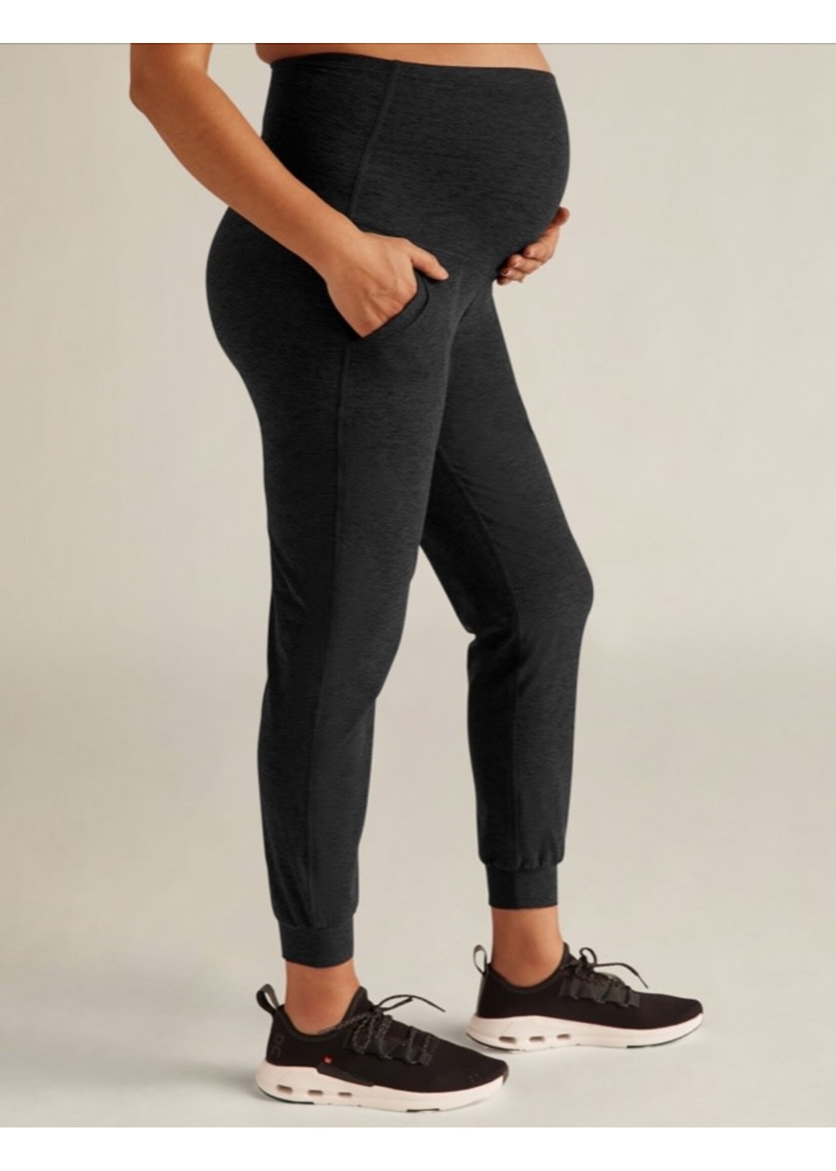 Beyond Yoga Beyond Yoga, Spacedye Beyond the Bump Maternity Midi Jogger || Darkest Night