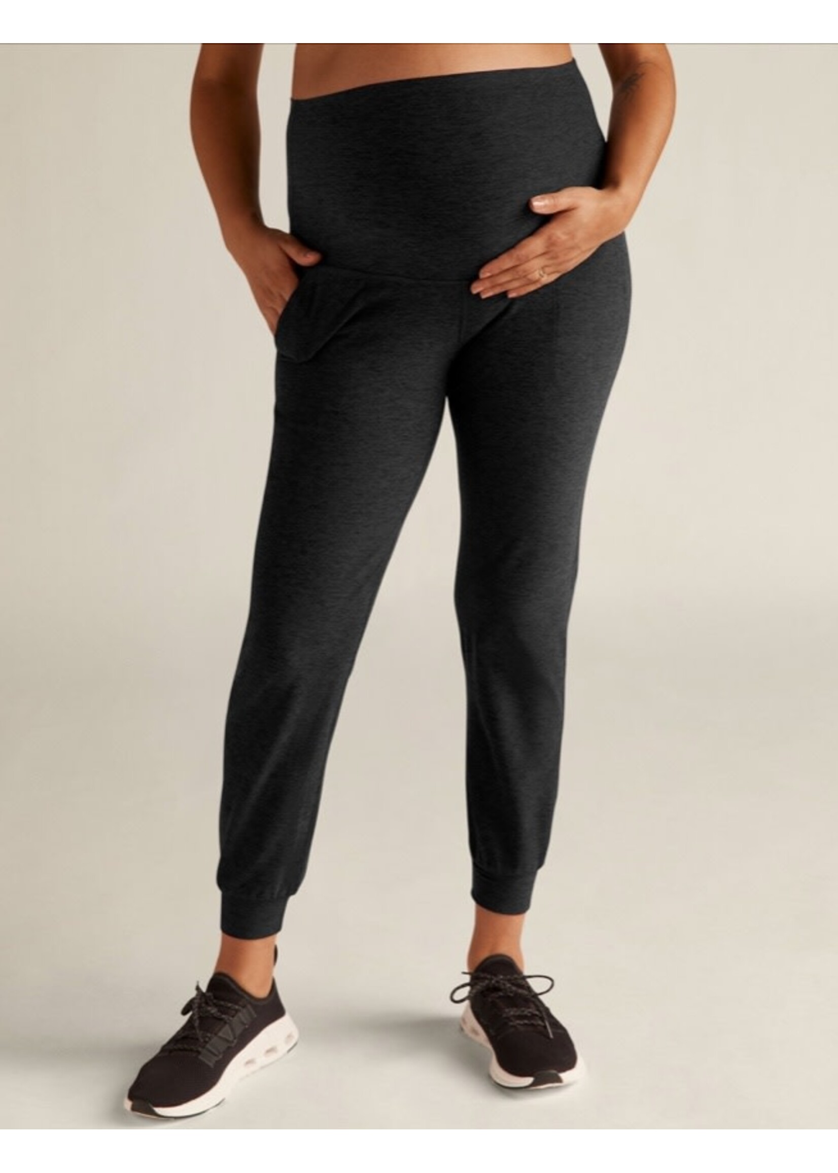 Beyond Yoga Beyond Yoga, Spacedye Beyond the Bump Maternity Midi Jogger || Darkest Night