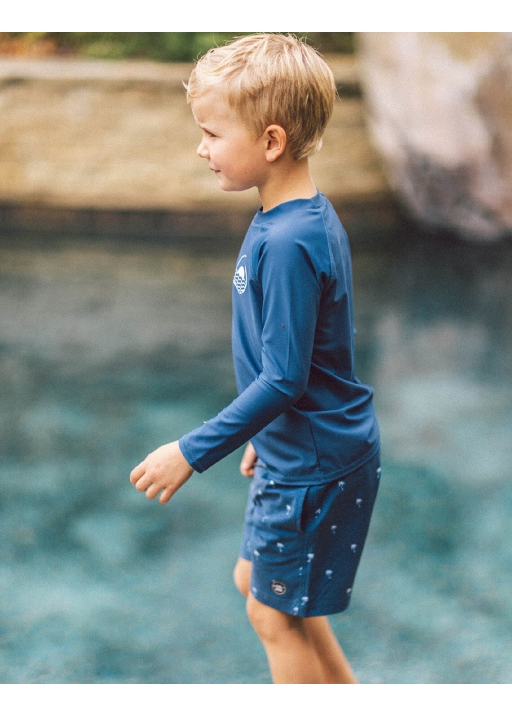 Feather 4 Arrow Feather 4 Arrow, Island Palm Volley Trunk || Navy