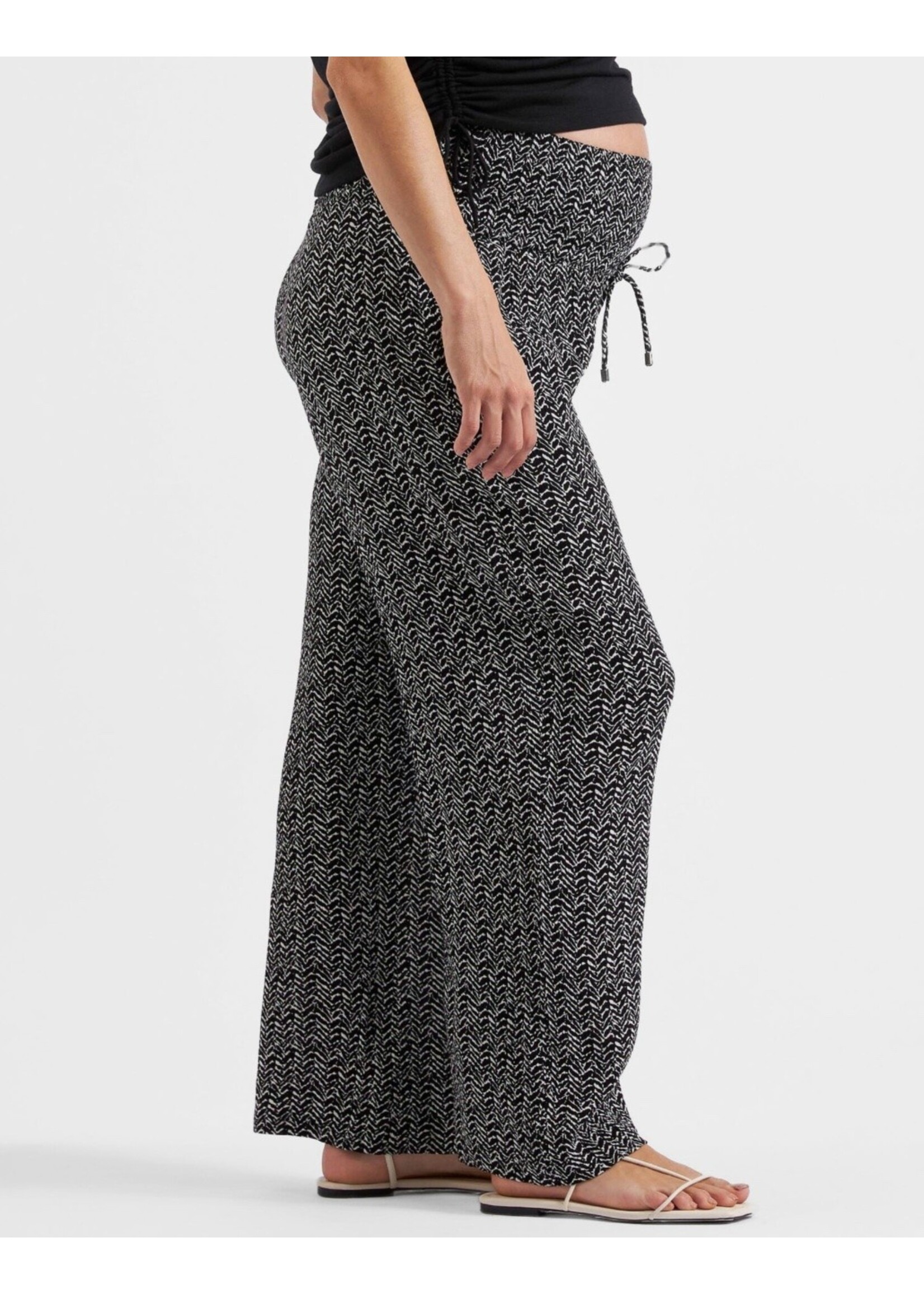 Ripe Maternity Ripe Maternity, Emmy Shirred Pant || Black / Natural
