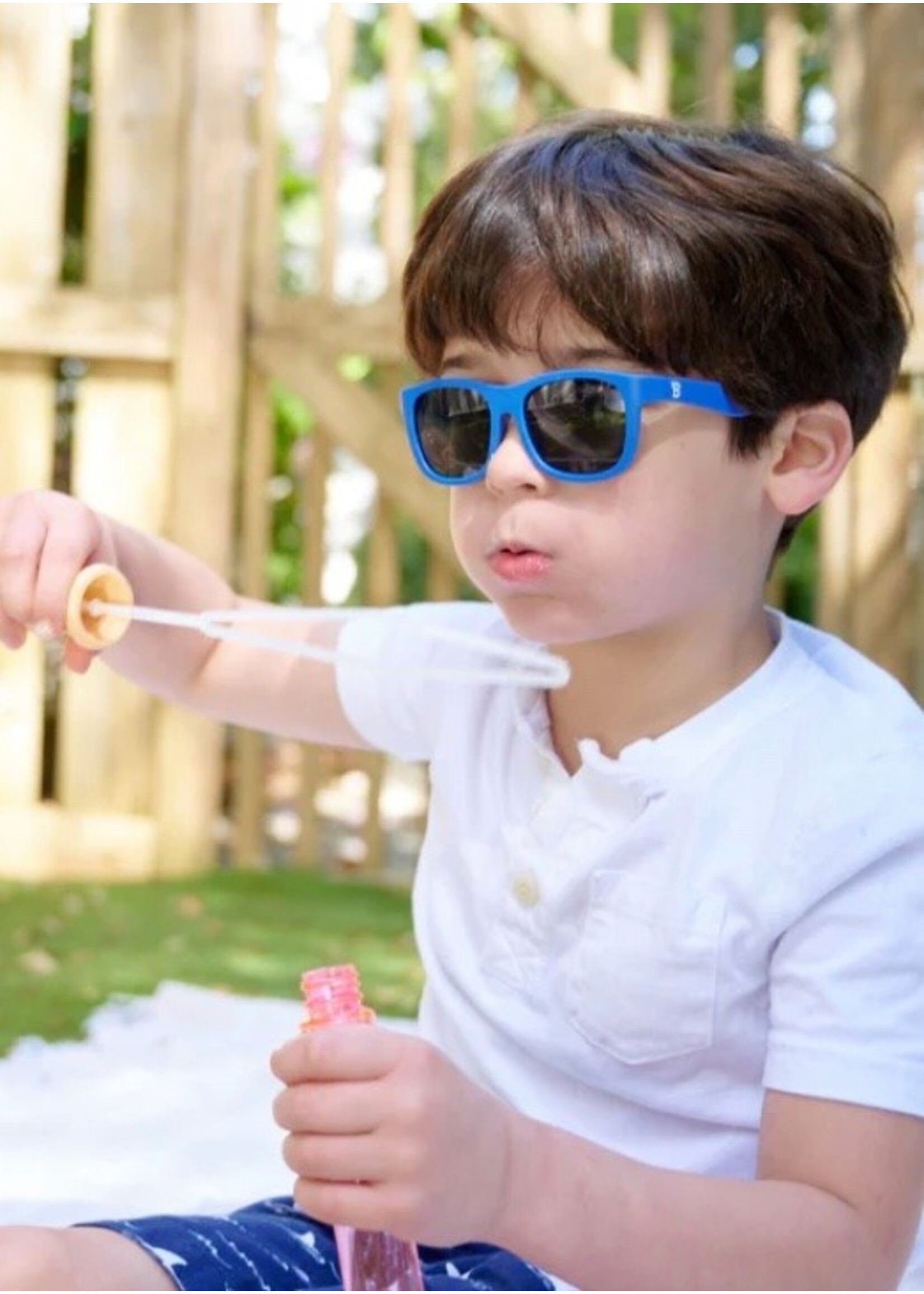 Babiators Babiators, Original Non-Polarized Navigator Sunglasses || Good As Blue / Smoke Lens