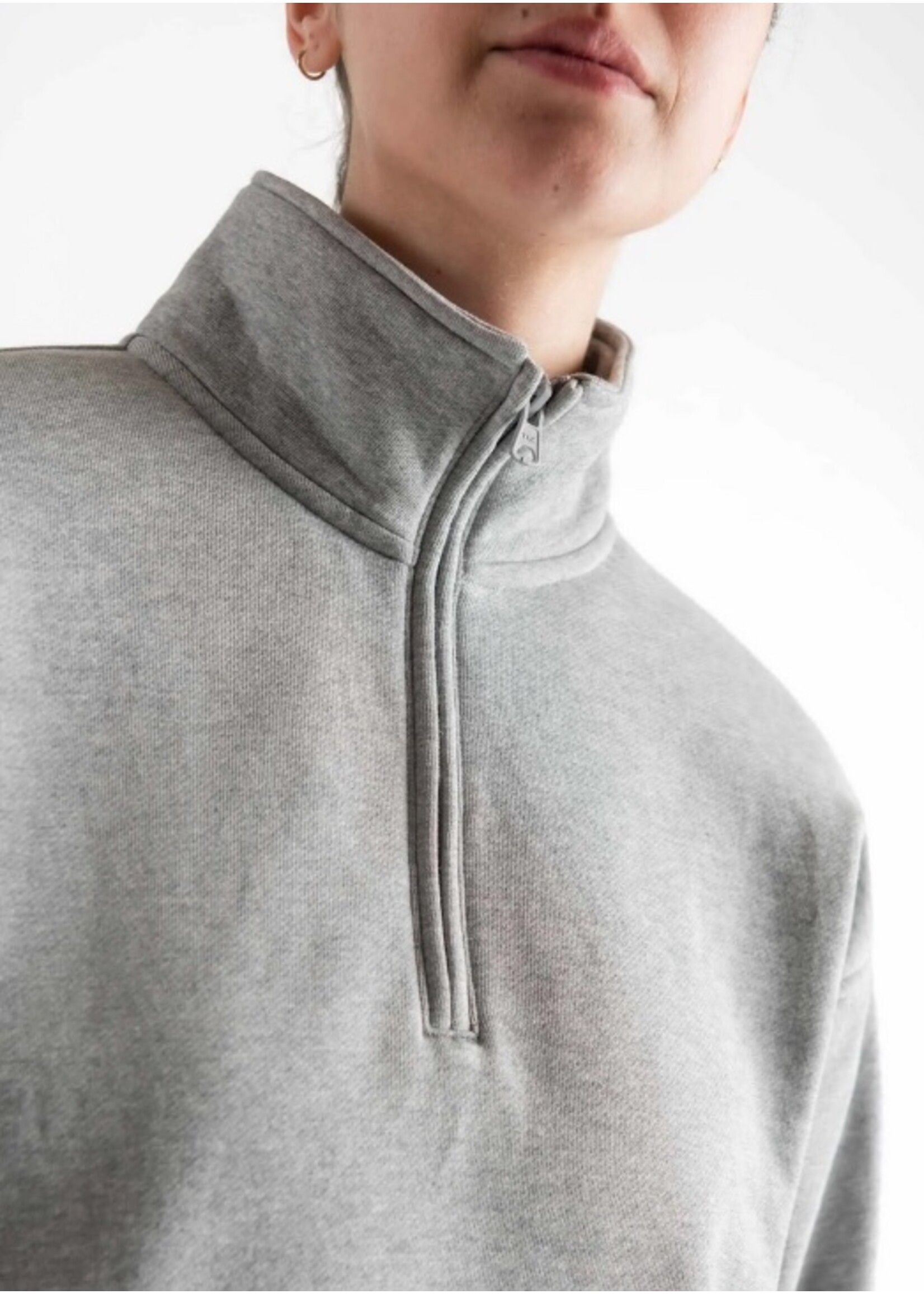 Herschel Supply Co. Herschel Supply Co., Classic Quarter Zip Women's || Heather Light Grey