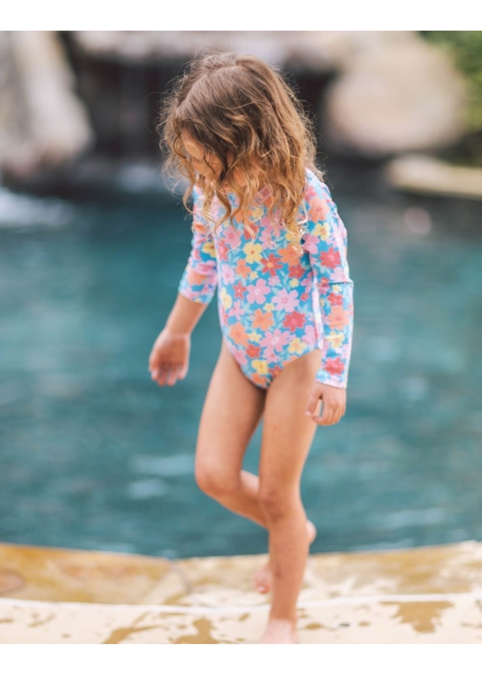 Feather 4 Arrow Feather 4 Arrow, Wave Chaser Surf Suit || Blue Grotto