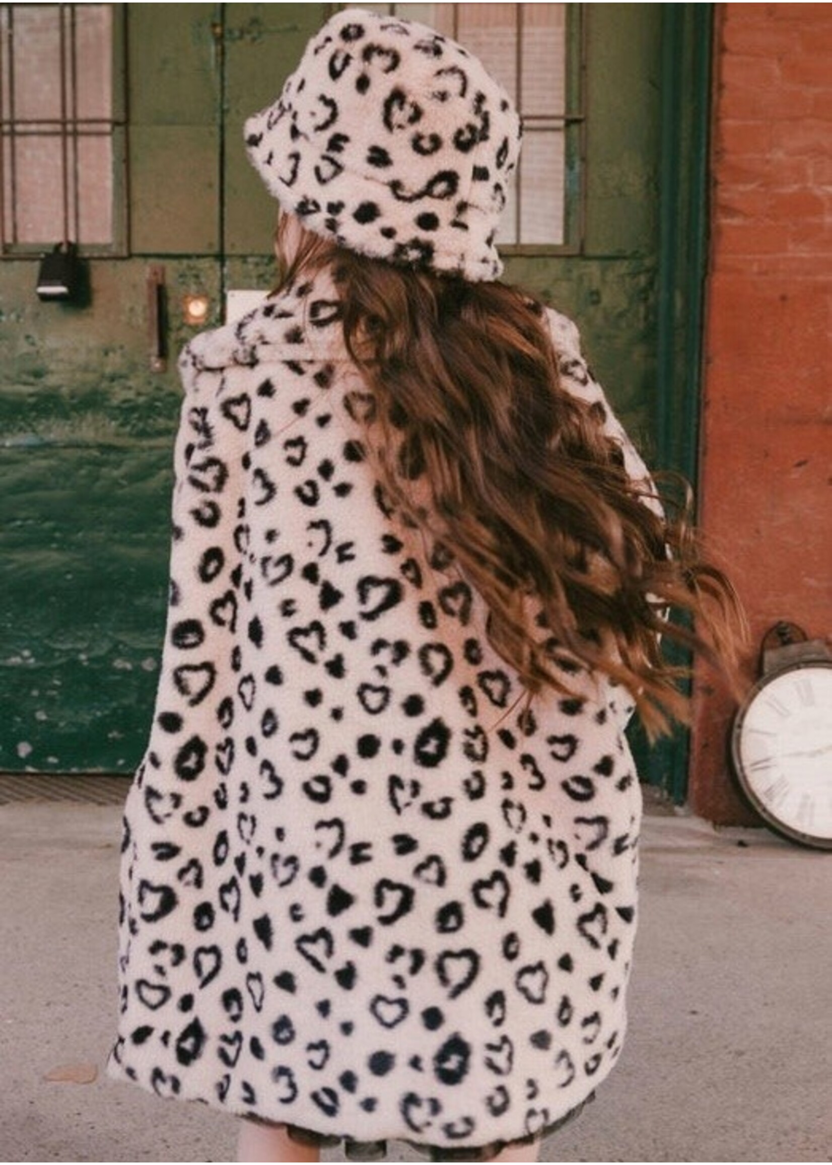 Deux Par Deux Deux Par Deux, Leopard Print Fake Fur Long Coat || Black And Beige