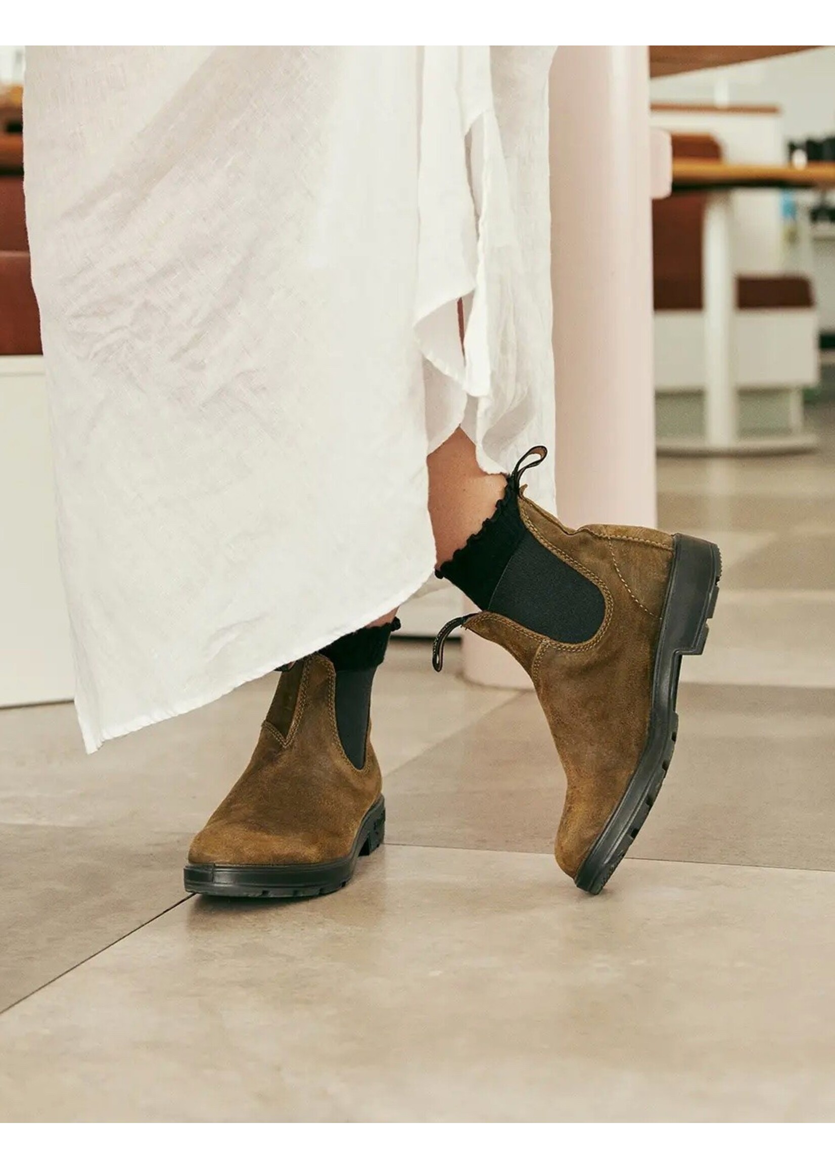Blundstone Blundstone, Original #1615 Waxed Suede || Dark Olive