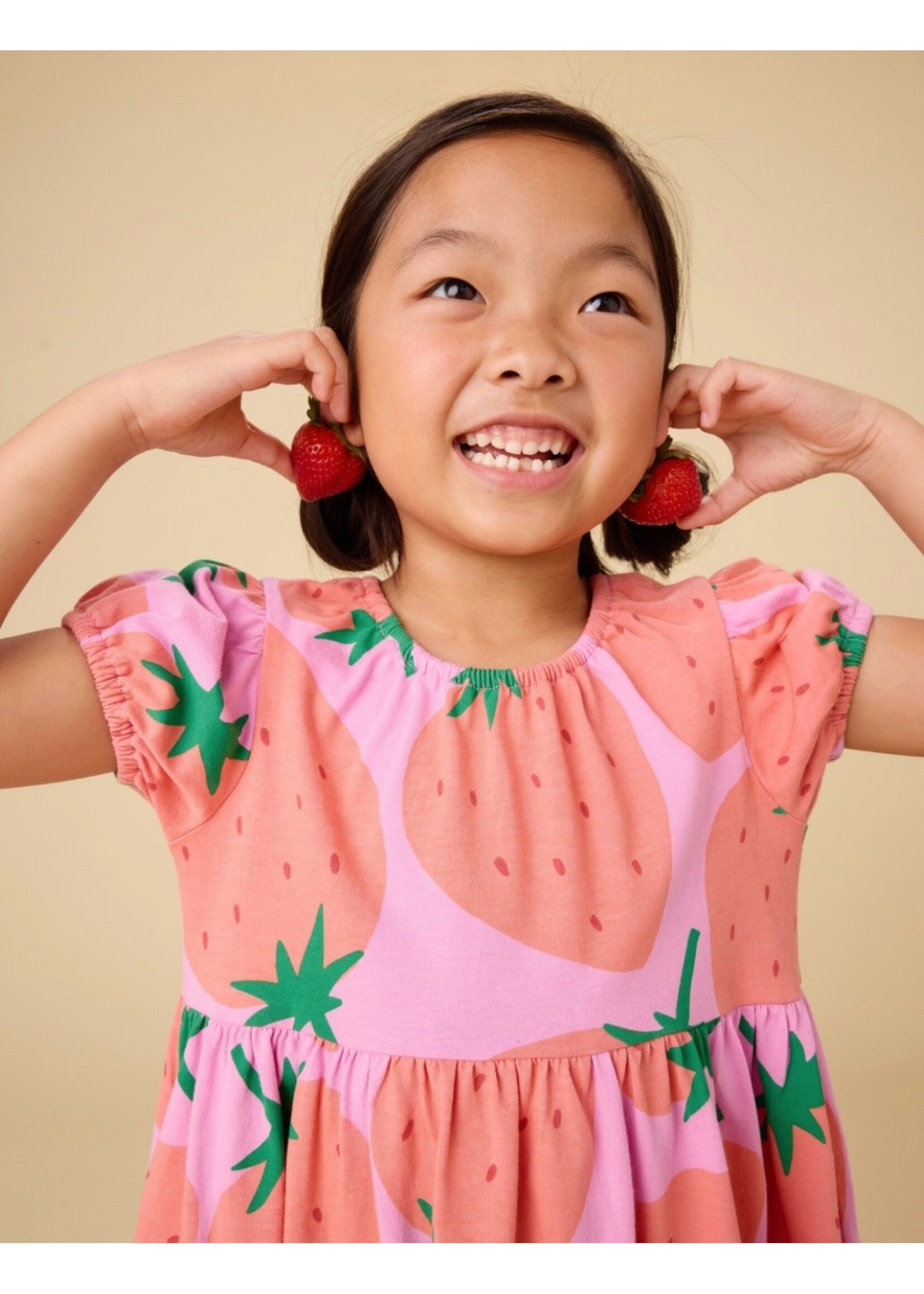 Tea Collection Tea Collection,  Strawberry Print Puff Sleeve Empire Dress || Fresas Favoritas