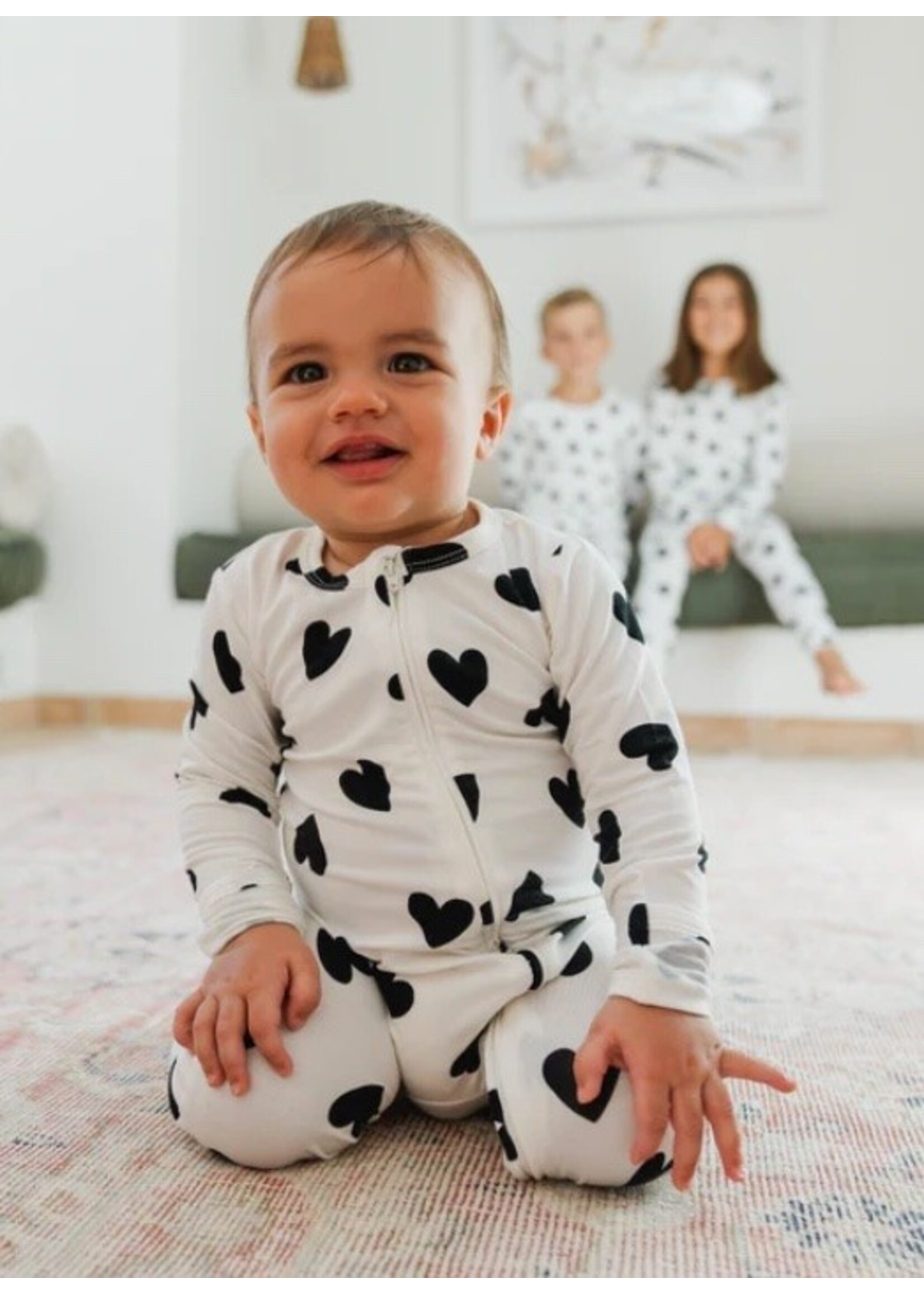 Bambie and Birdie Bambie and Birdie, Zipper Sleeper || Black Hearts