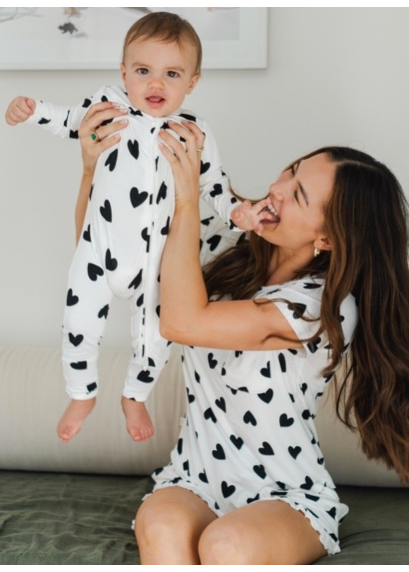 Bambie and Birdie Bambie and Birdie, Zipper Sleeper || Black Hearts