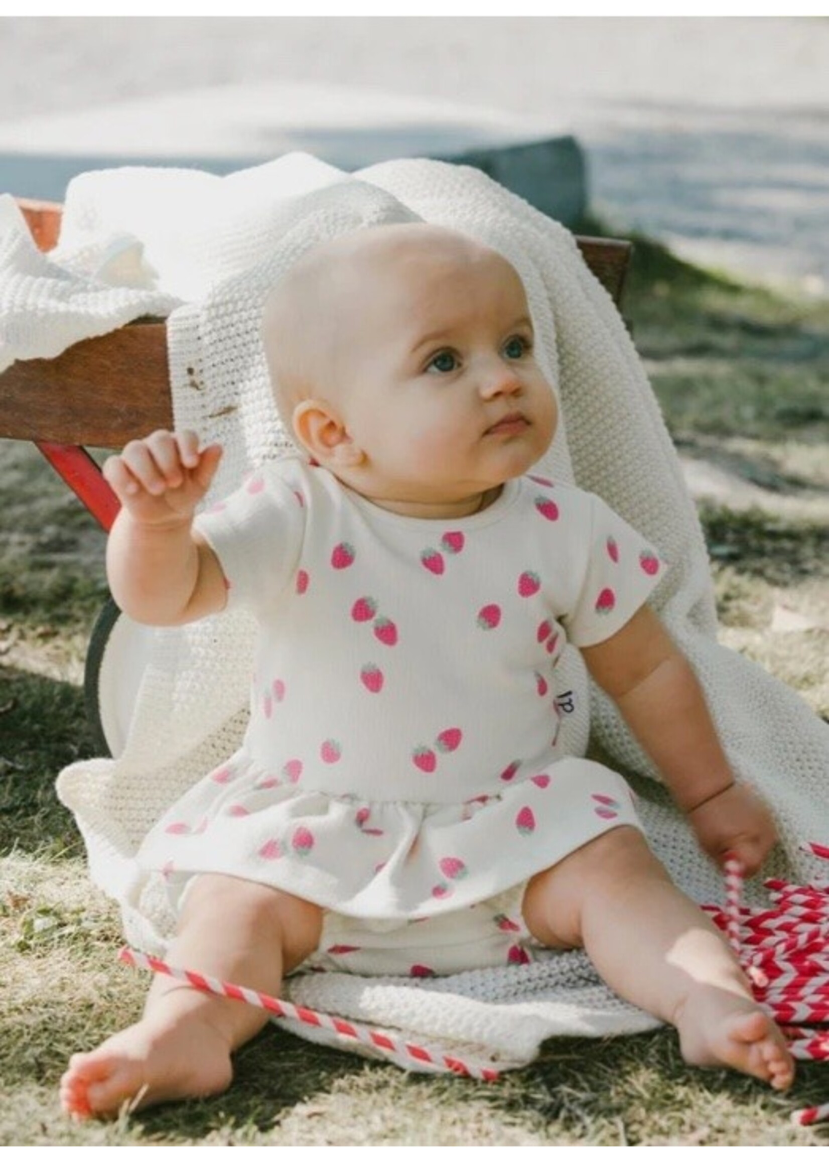 Deux Par Deux Deux Par Duex, Strawberry Print Cotton Rib Jersey Top And Short Set || White