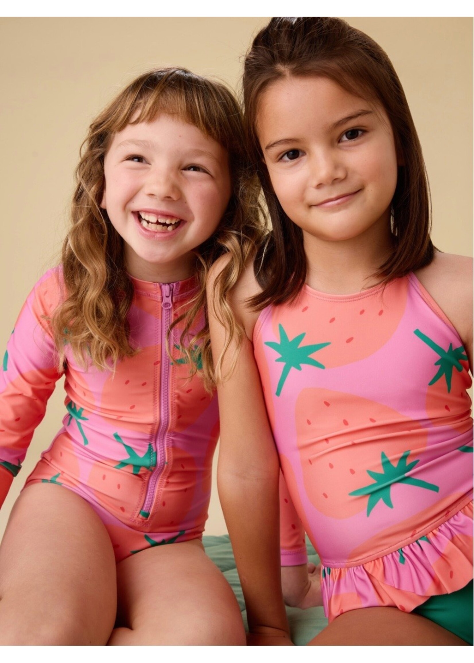 Tea Collection Tea Collection, Long Sleeve One-Piece Swimsuit || Fresas Favoritas