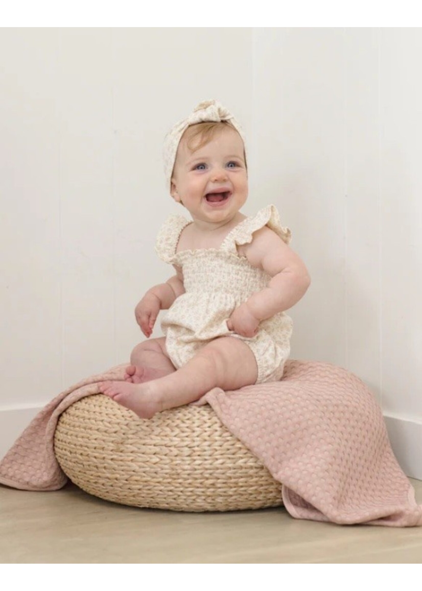 Quincy Mae Quincy Mae, Smocked Ruffle Sleeve Romper || Ditsy Floral