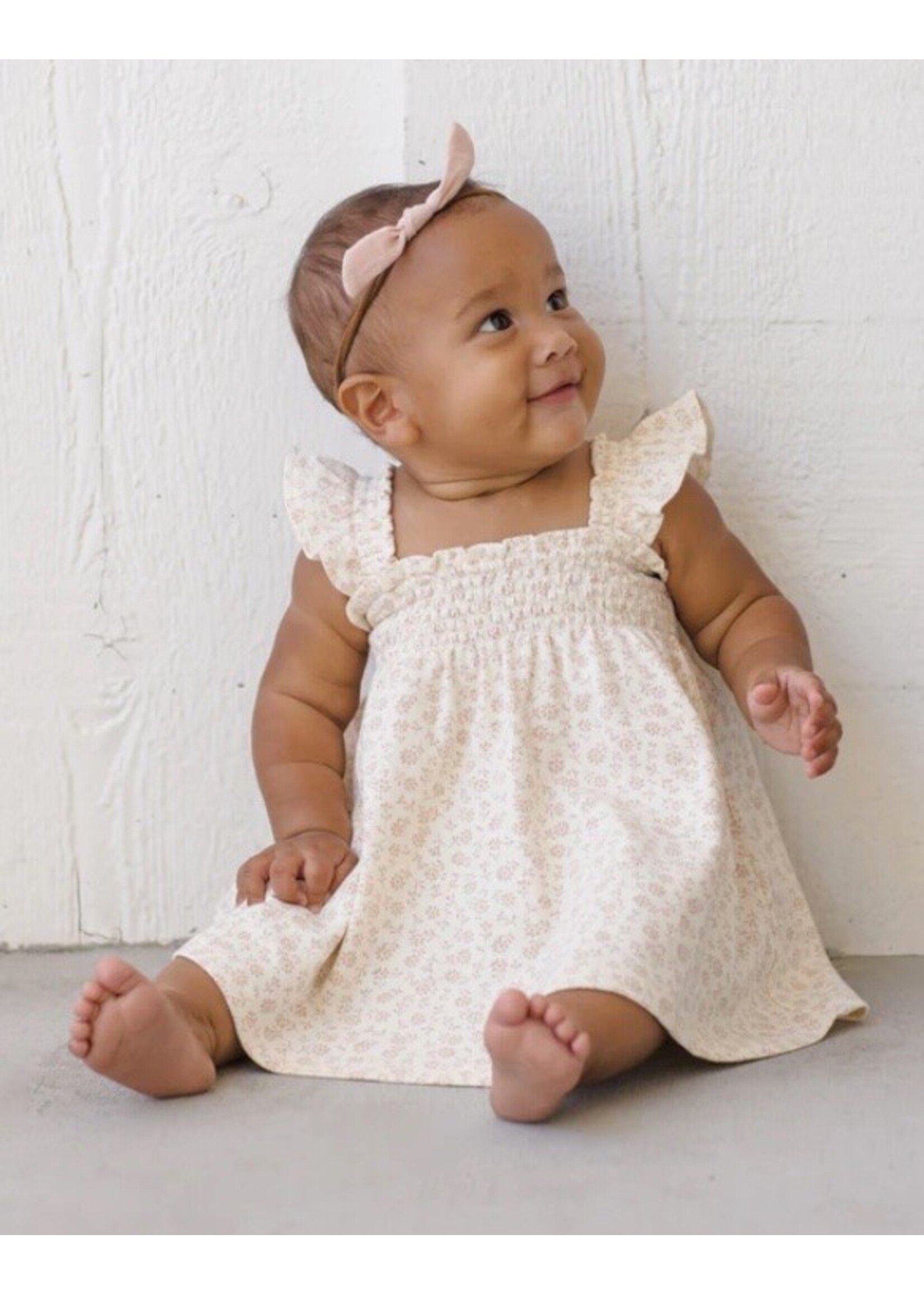 Quincy Mae Quincy Mae, Smocked Jersey Dress || Ditsy Floral