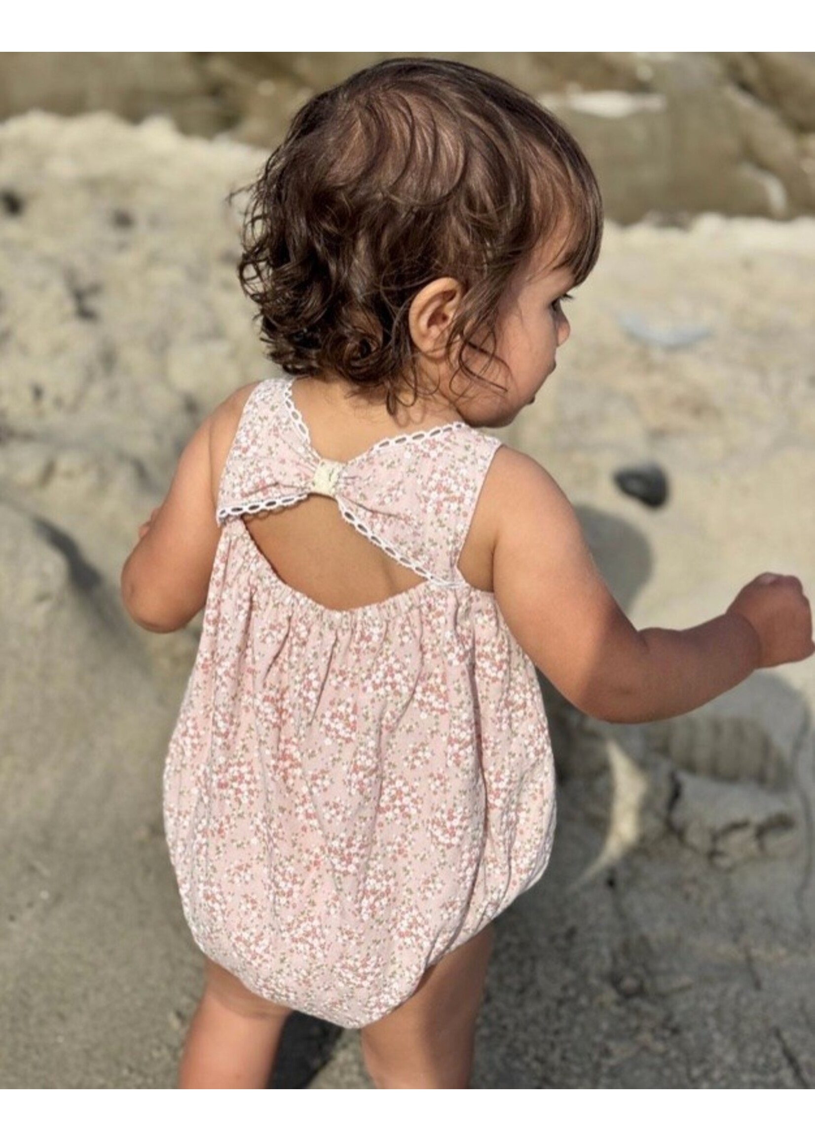 Vignette Vignette, Evie Bubble Romper || Pink Floral