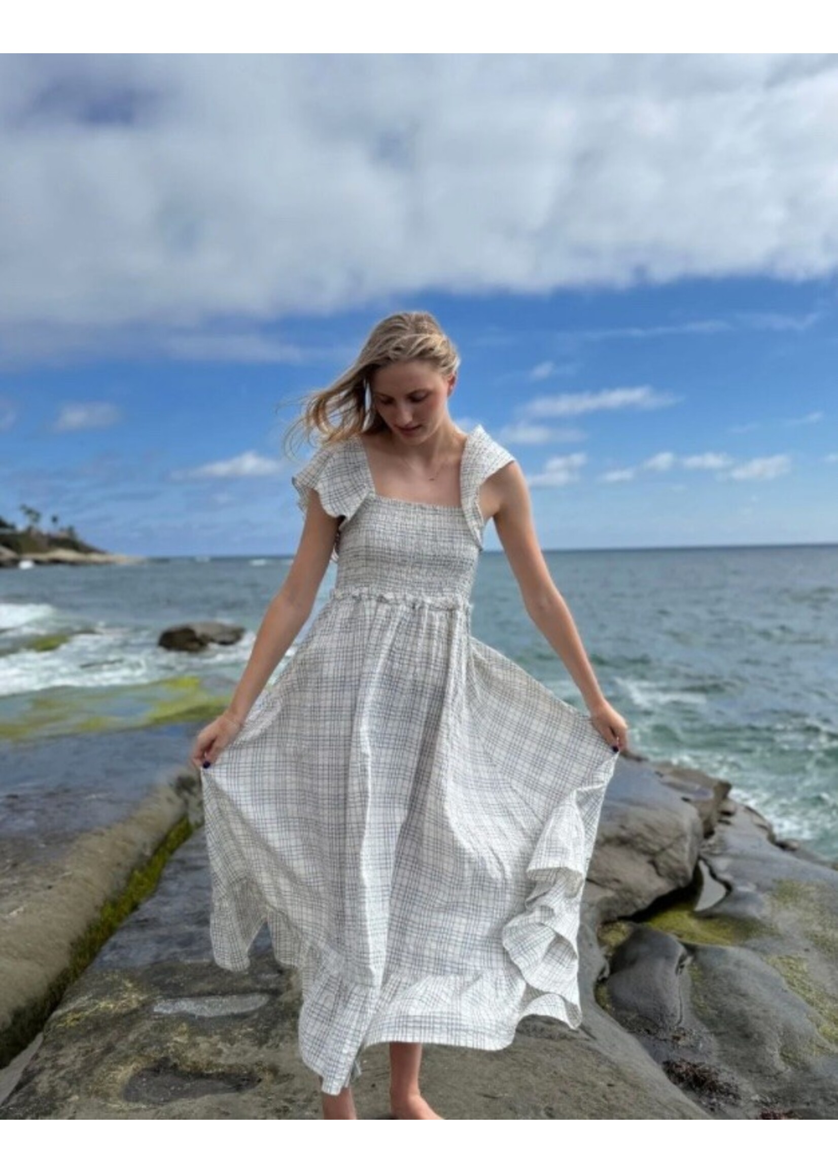 Vignette Vignette, Women's Poly Dress || Blue Plaid Seersucker
