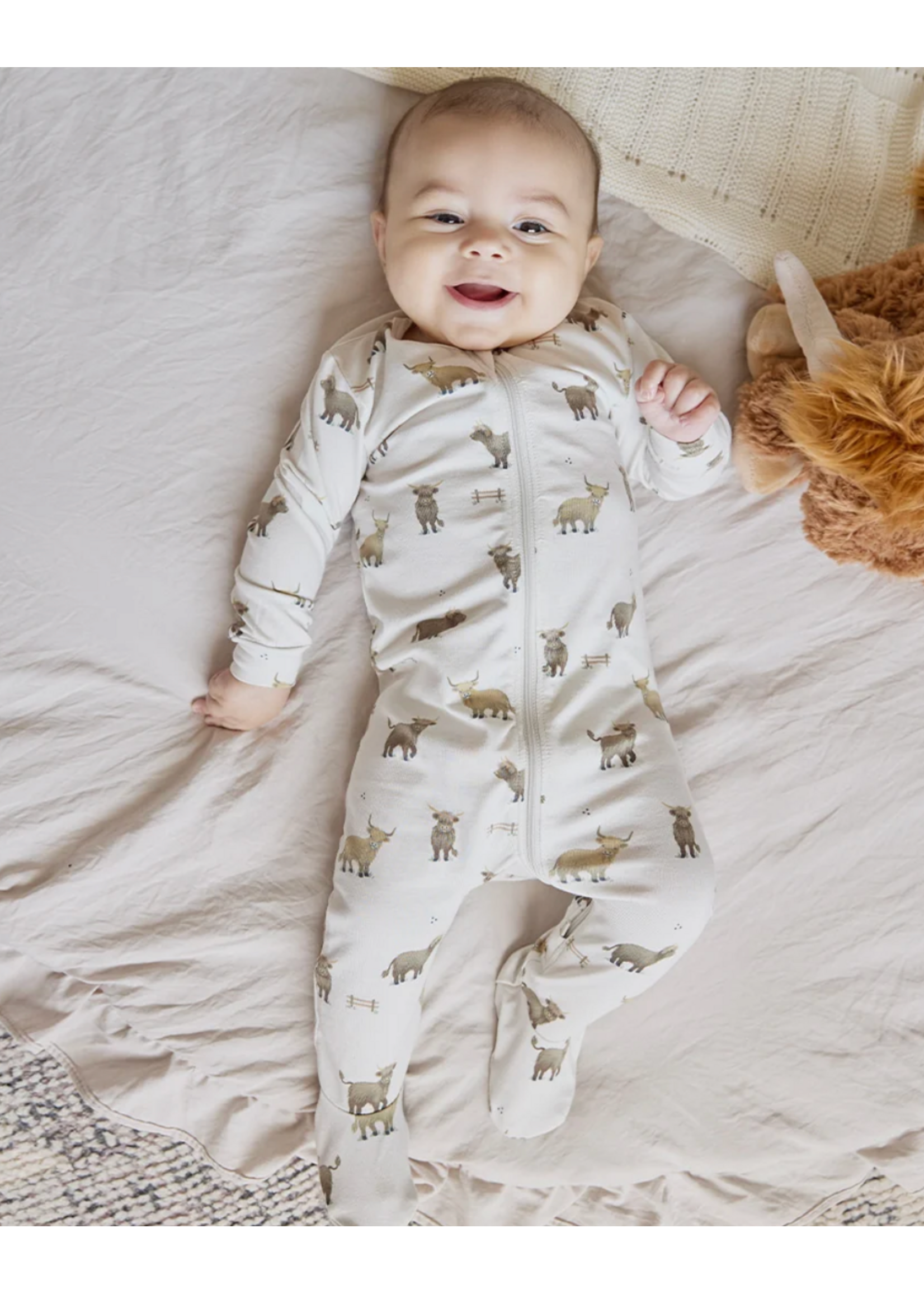 Petit Lem Petit Lem Highland Cow Print Luna Knit Footed Sleeper || Creme