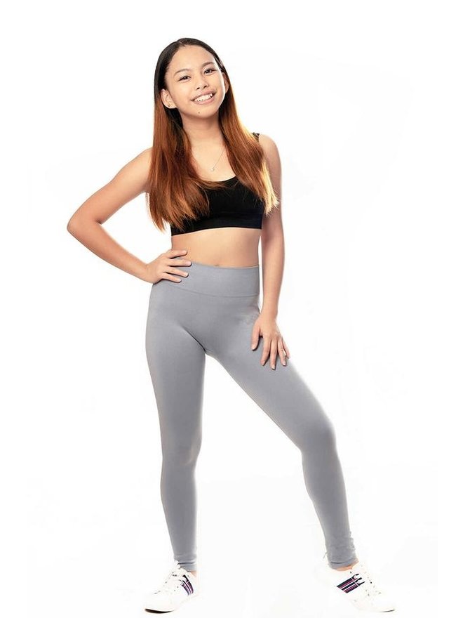 Y2K Womens Slim Fit Petite Gym Leggings With Cut Out Design And Pure Color  Texture Perfect For Autumn Streetwear And Casual Wear From Bai05, $11.6