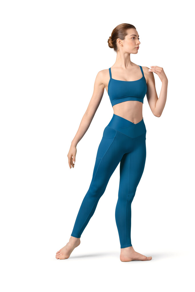 Bloch Bloch Twist Scoop Neck Crop Top- Z8457