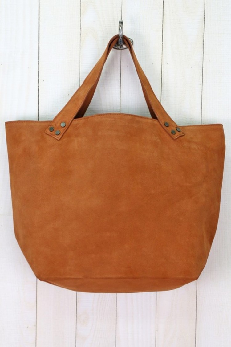 100% Leather Tote w/Nail Head Detail